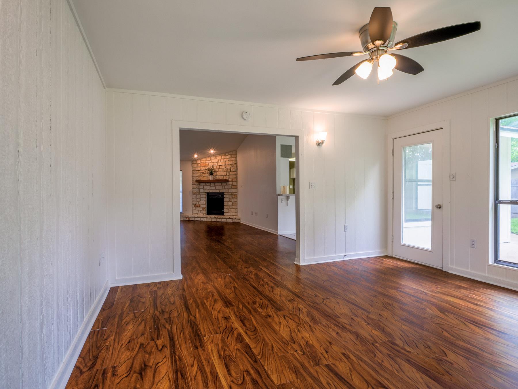303 Stewart St, Meadowlakes, TX 78654