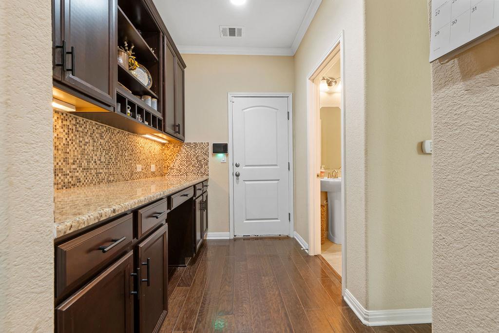 13400 Briarwick Dr # 203, Austin, TX 78729