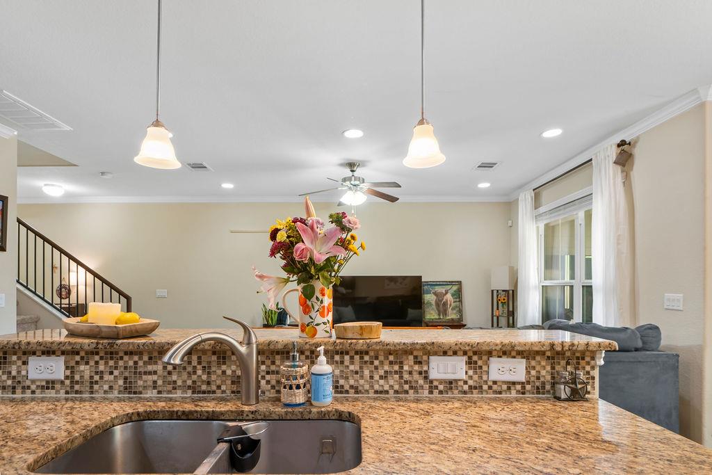 13400 Briarwick Dr # 203, Austin, TX 78729