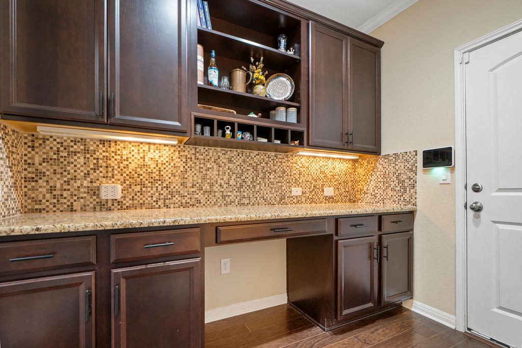 13400 Briarwick Dr # 203, Austin, TX 78729