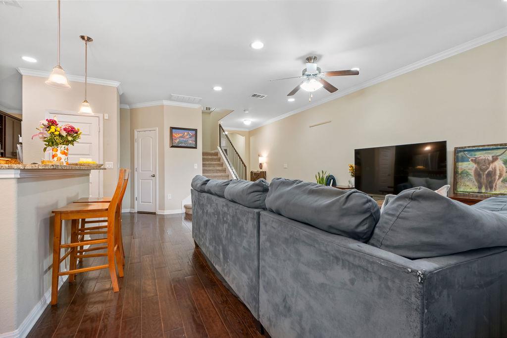 13400 Briarwick Dr # 203, Austin, TX 78729