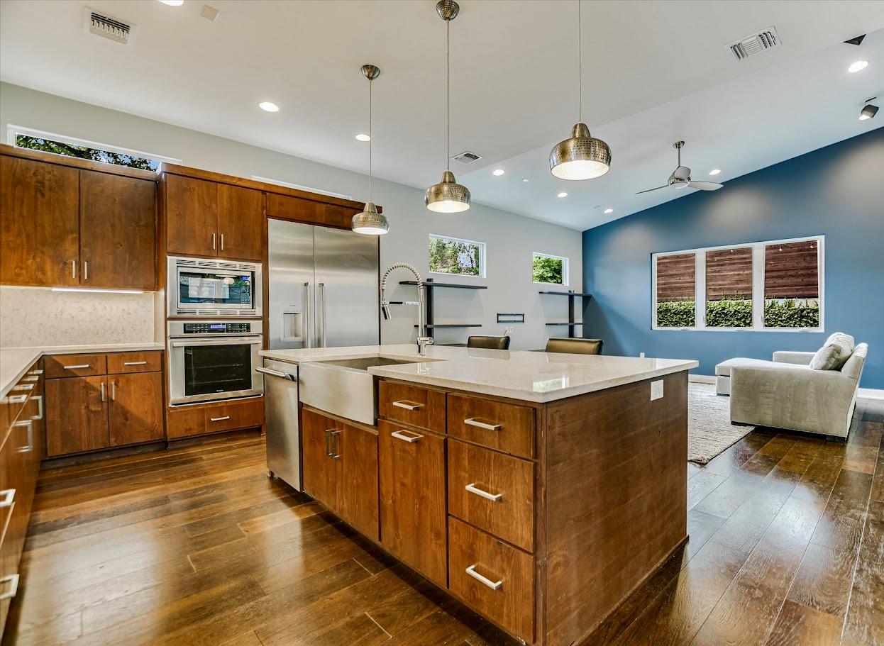 2109 W 12th St W, Austin, TX 78703