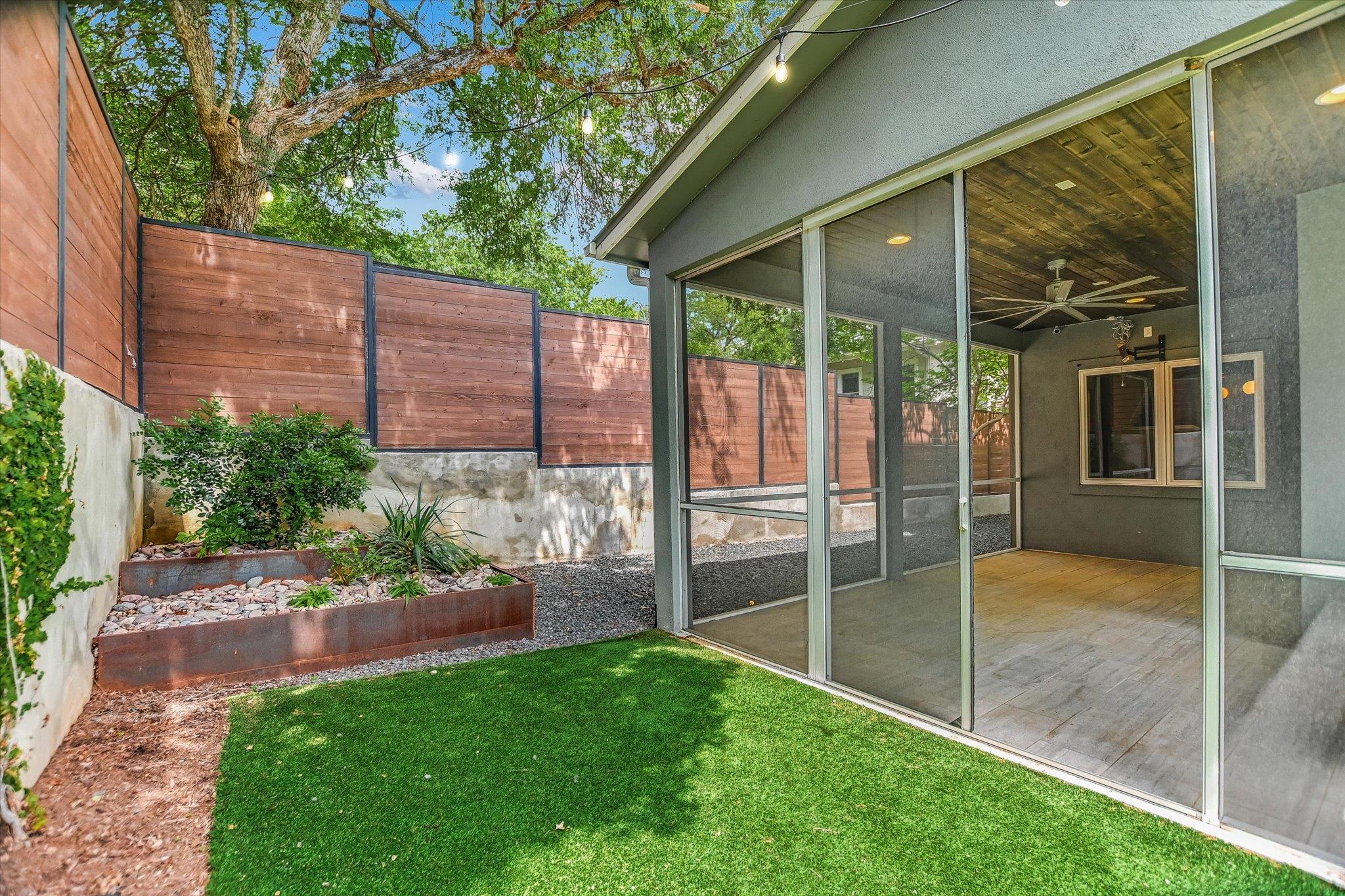 2109 W 12th St W, Austin, TX 78703