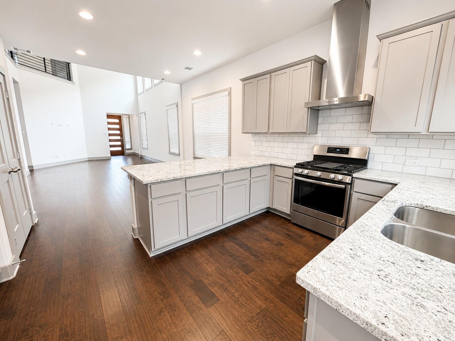 900 Old Mill Rd # 43, Cedar Park, TX 78613