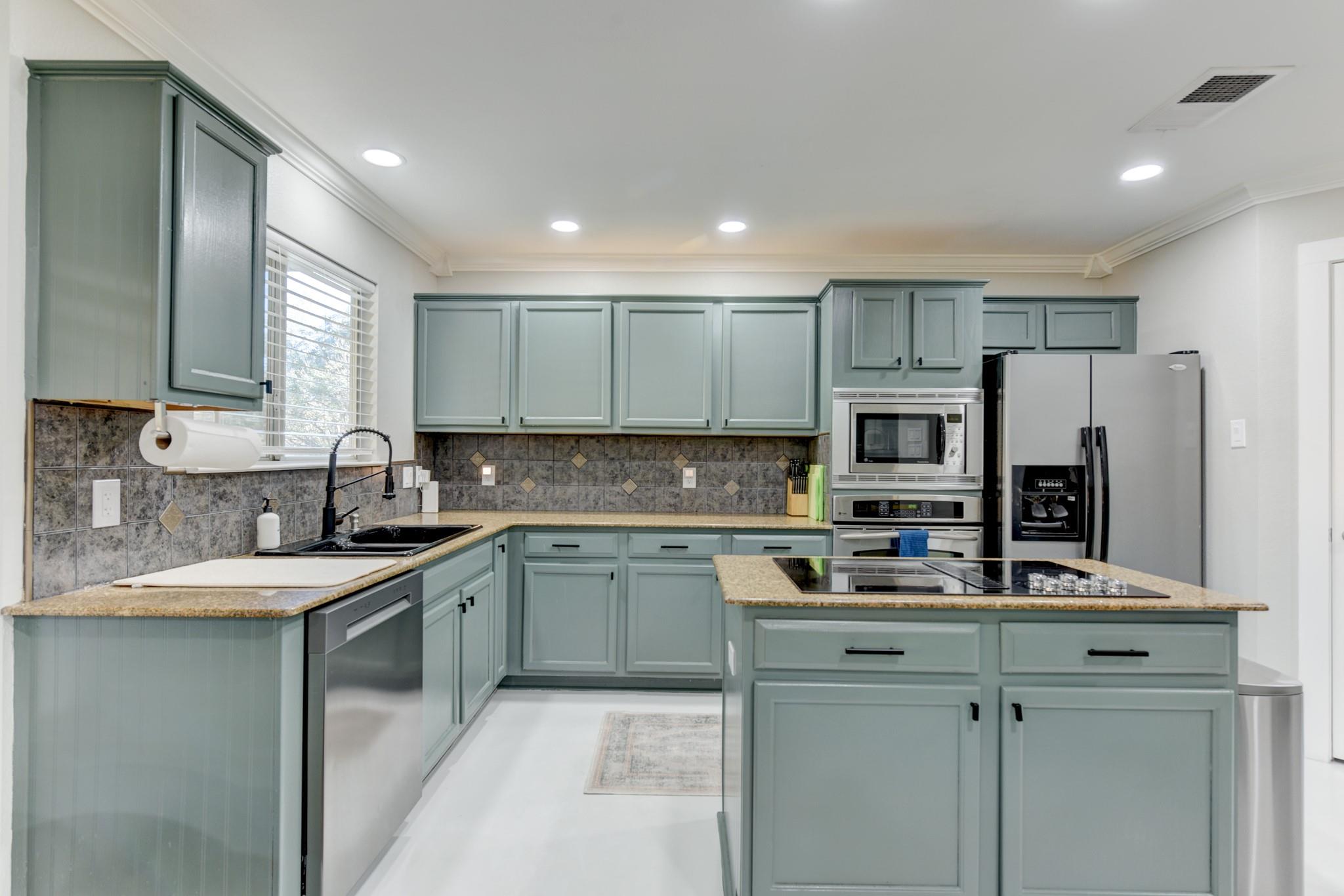 4632 Moose Dr, Austin, TX 78749
