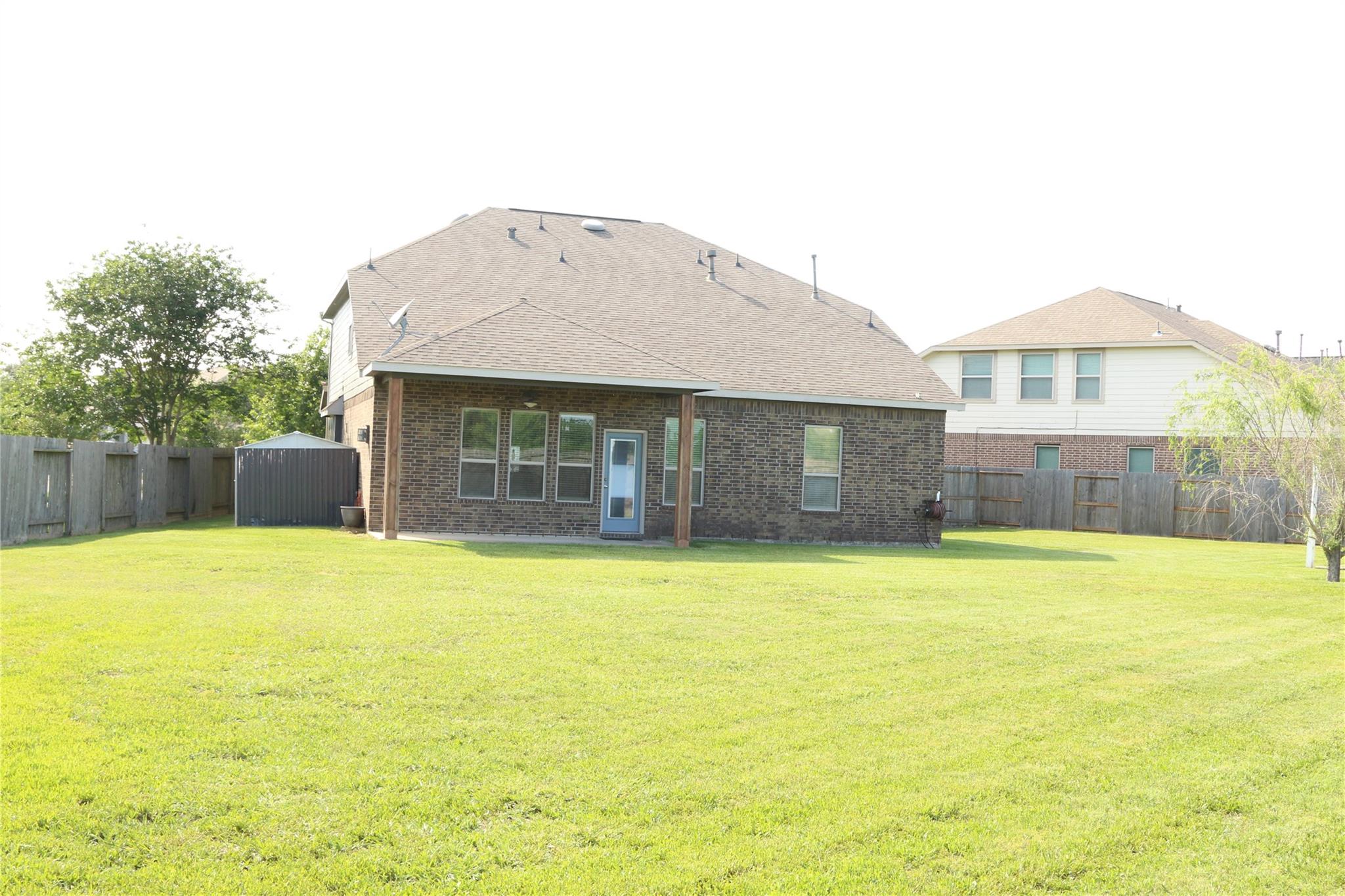 8130 Bay Run Ave, Baytown, TX 77521
