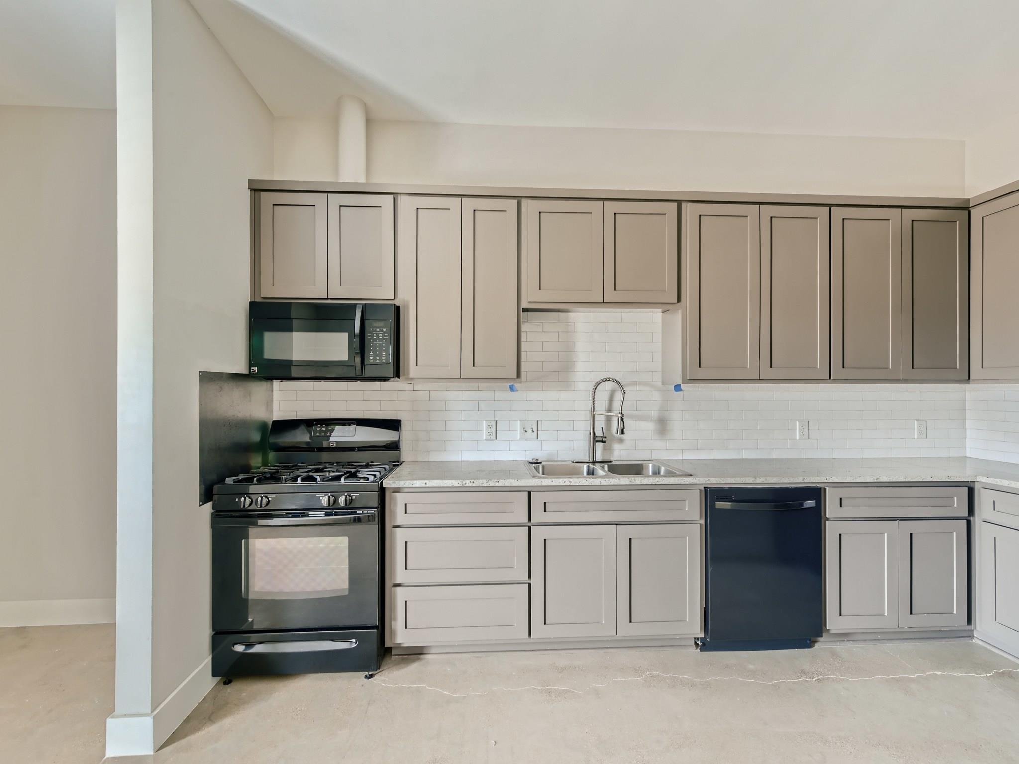 3523 Gonzalez St # 200, Austin, TX 78702