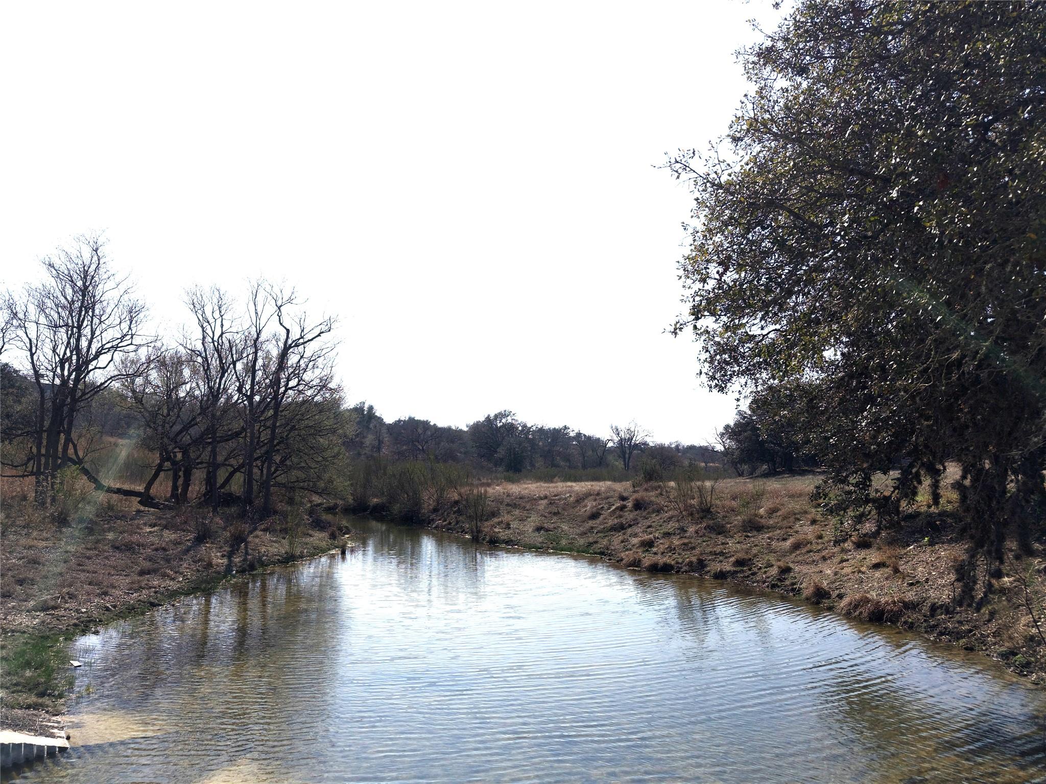 124 E Purple Sage Trl, Blanco, TX 78606