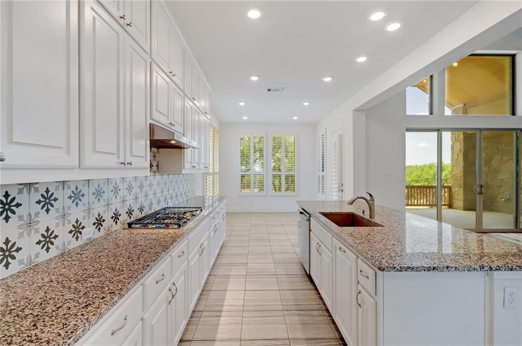 168 Raton Pass, Dripping Springs, TX 78620