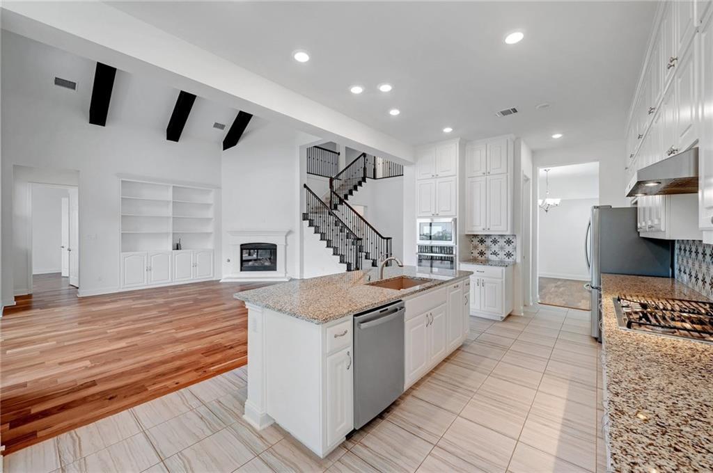 168 Raton Pass, Dripping Springs, TX 78620