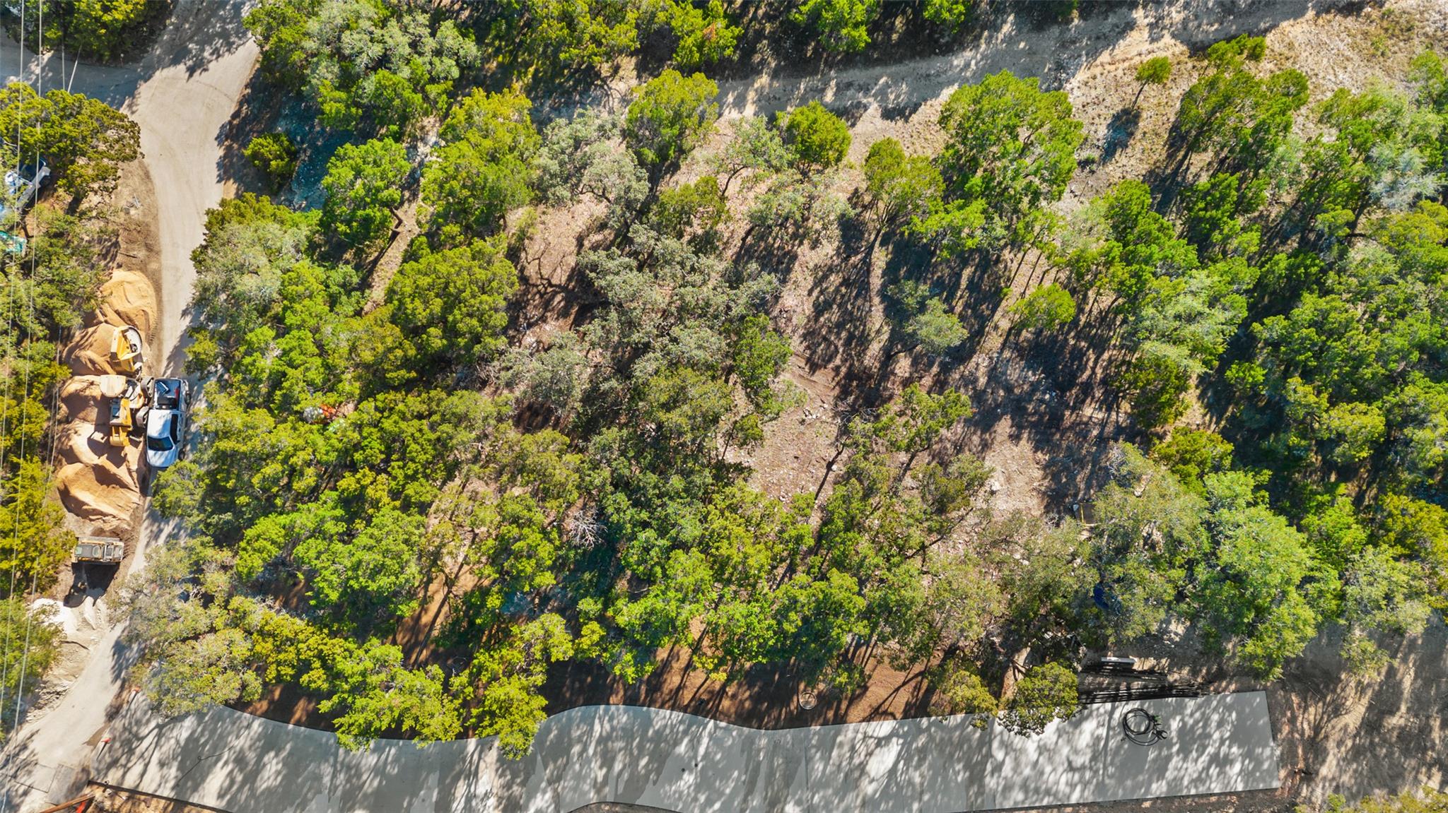 2 Martelli Ln, Austin, TX 78746