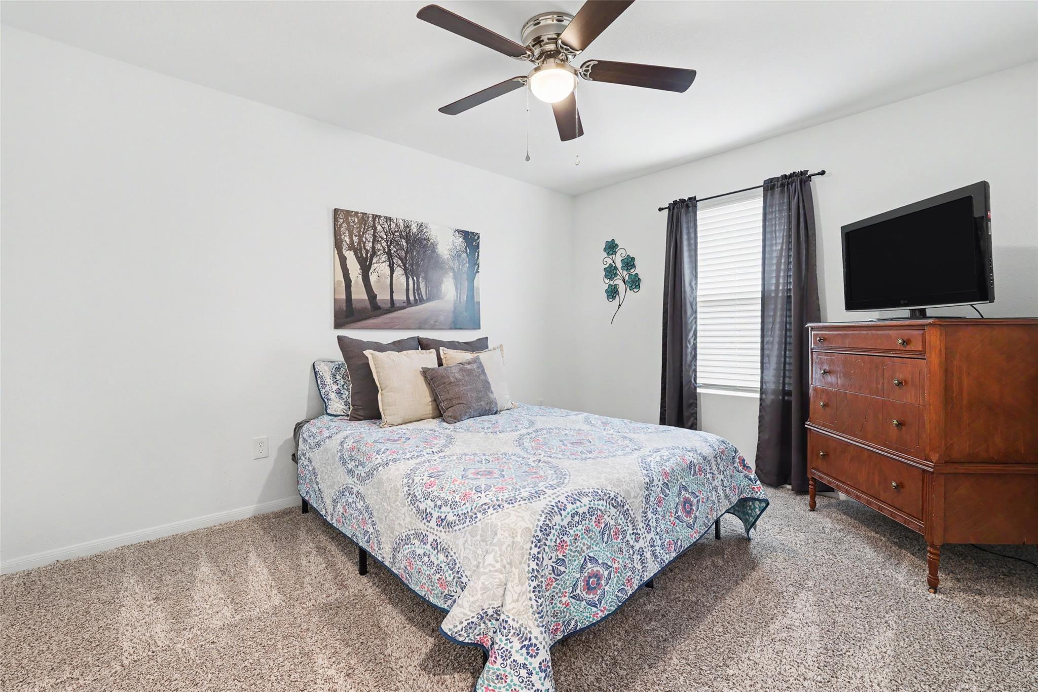 125 Shenandoah Dr, Kyle, TX 78640
