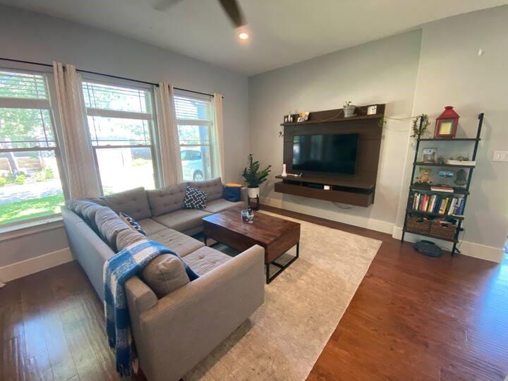 1007 Taulbee Ln # A, Austin, TX 78757