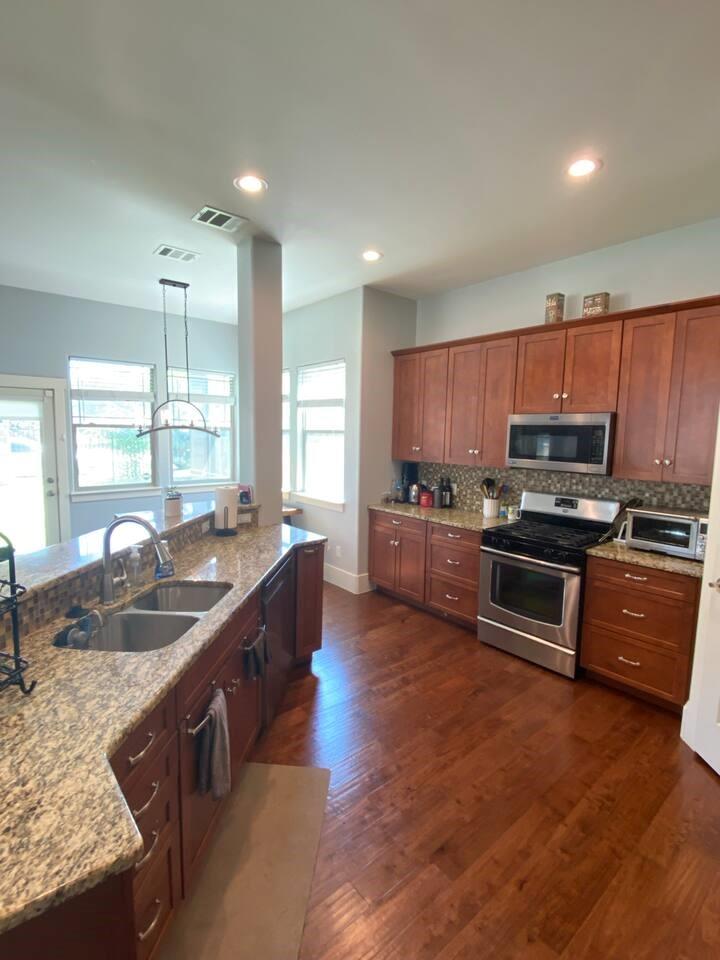1007 Taulbee Ln # A, Austin, TX 78757