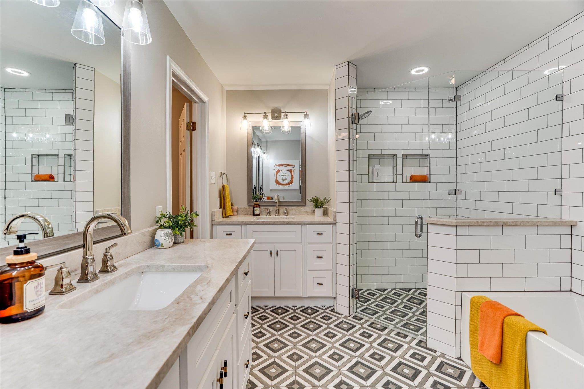 6327 Pathfinder Dr, Austin, TX 78759