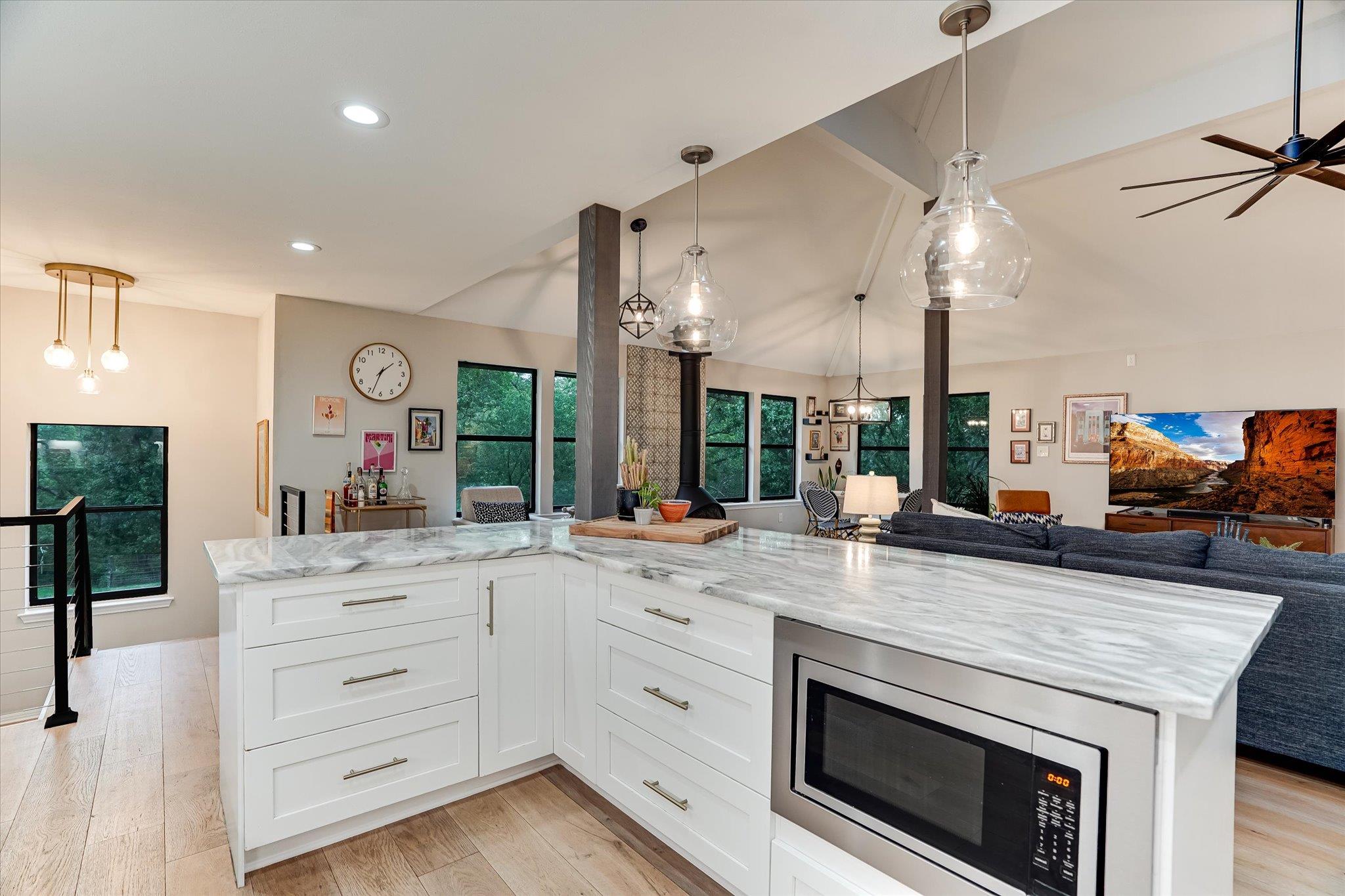 6327 Pathfinder Dr, Austin, TX 78759