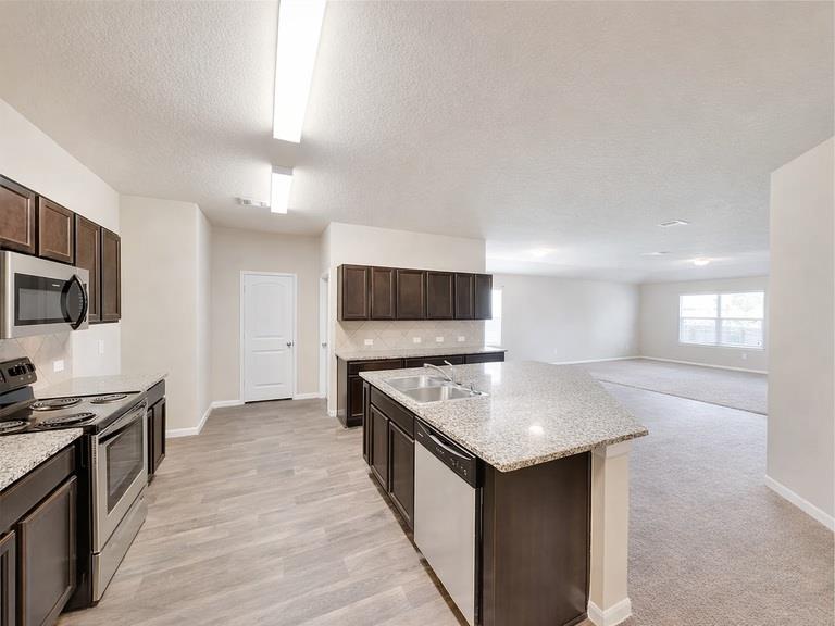 5913 Diamondleaf Bnd, Austin, TX 78724