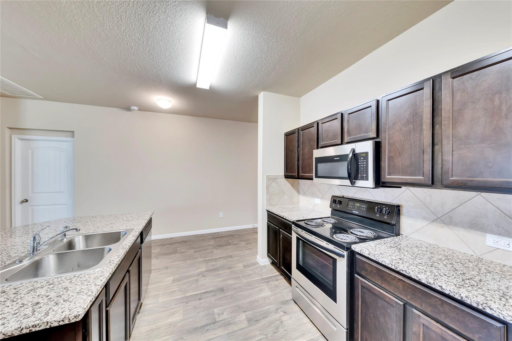 5913 Diamondleaf Bnd, Austin, TX 78724