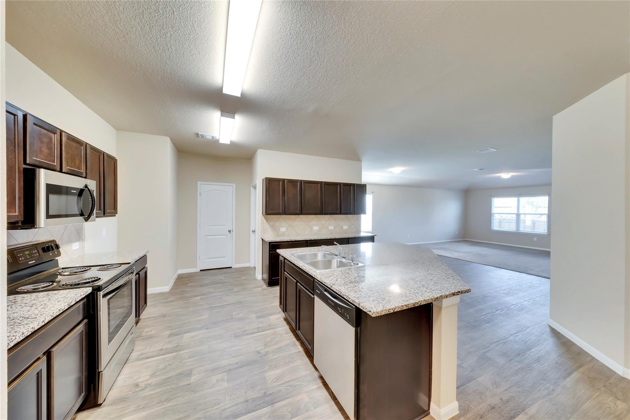 5913 Diamondleaf Bnd, Austin, TX 78724