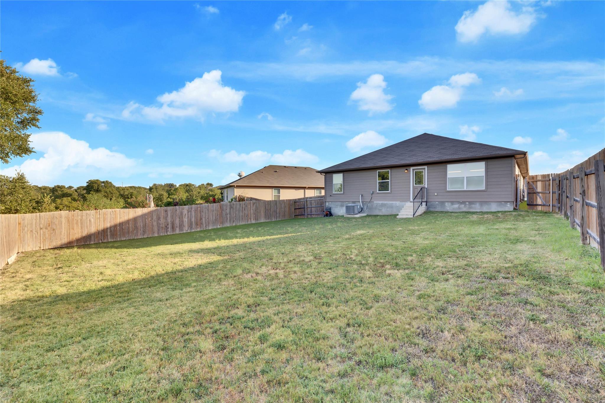 5913 Diamondleaf Bnd, Austin, TX 78724
