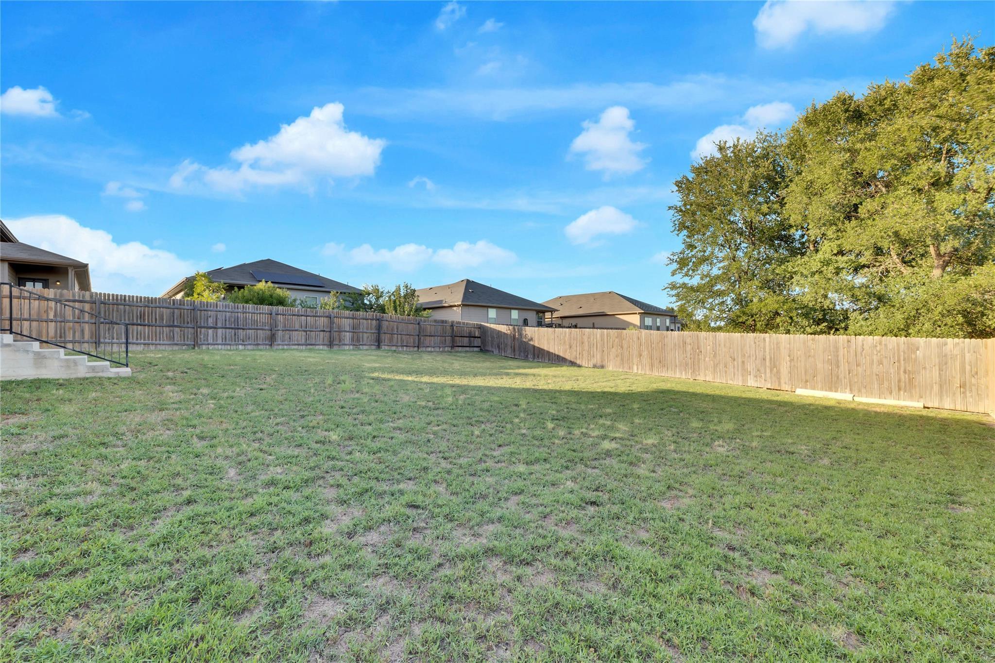 5913 Diamondleaf Bnd, Austin, TX 78724