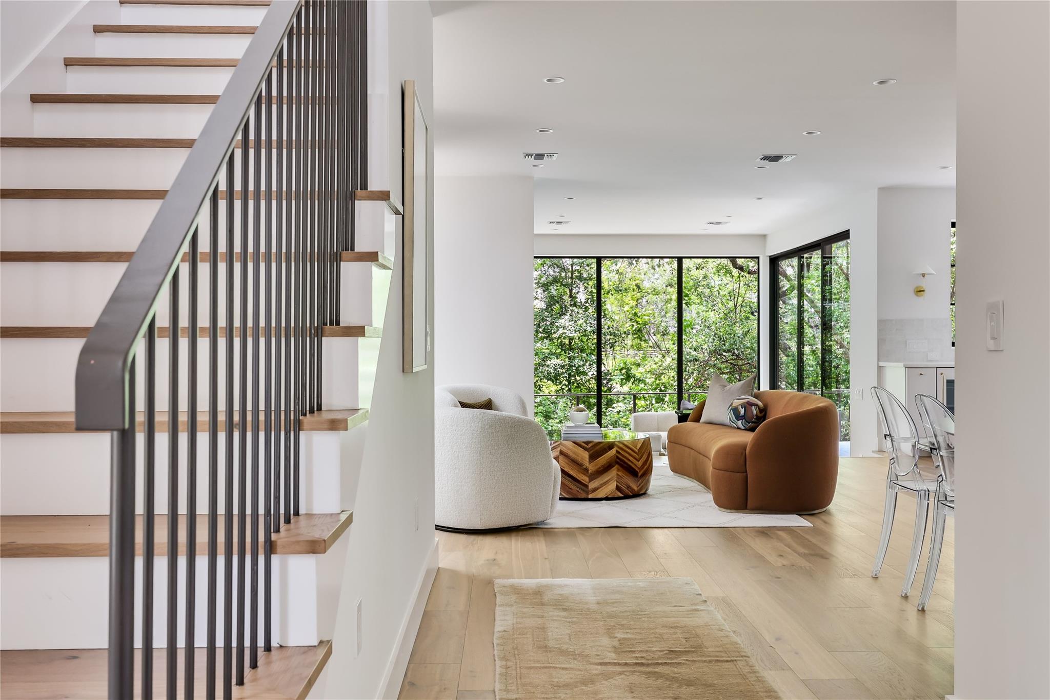 1120 Bluebonnet Ln, Austin, TX 78704