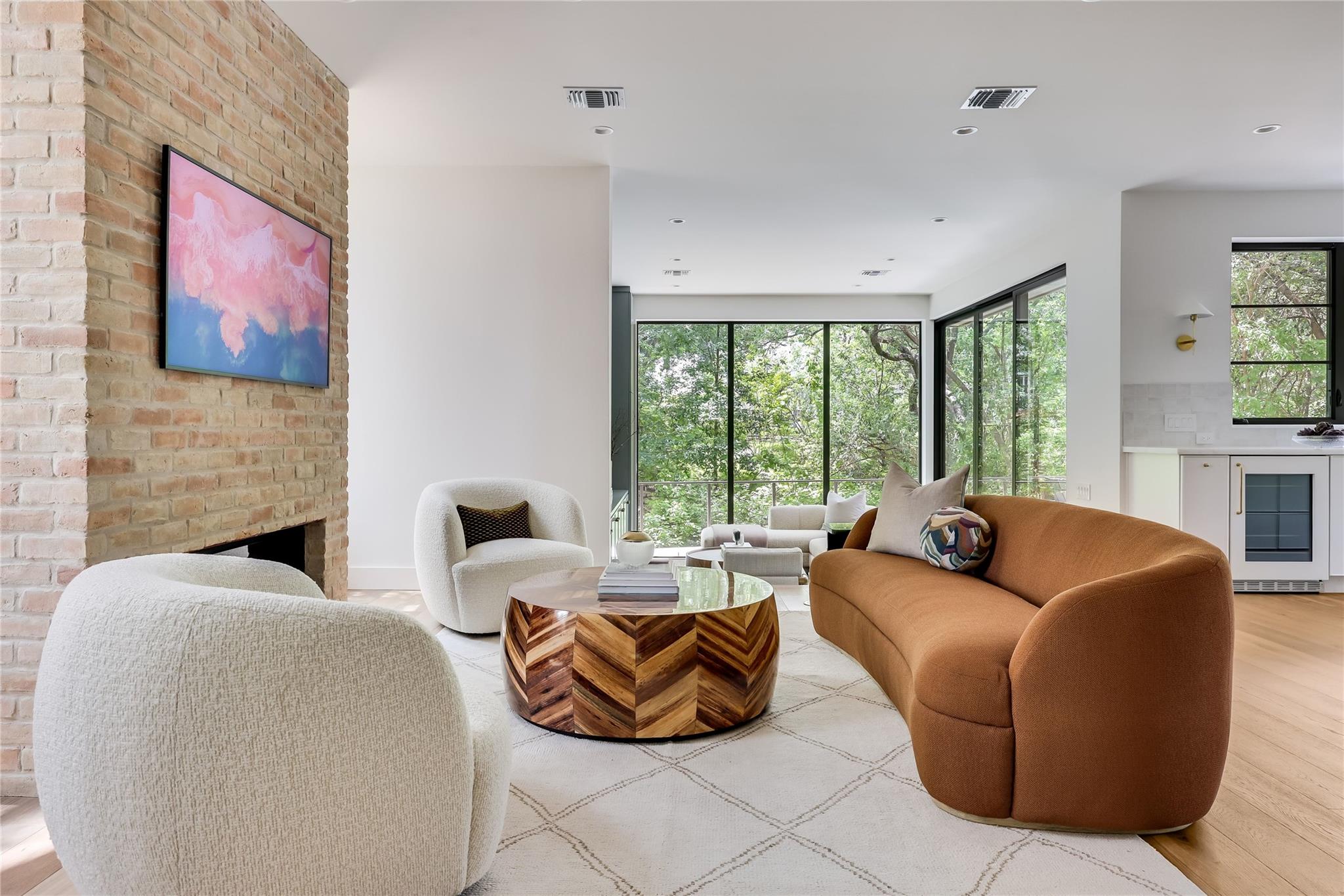 1120 Bluebonnet Ln, Austin, TX 78704