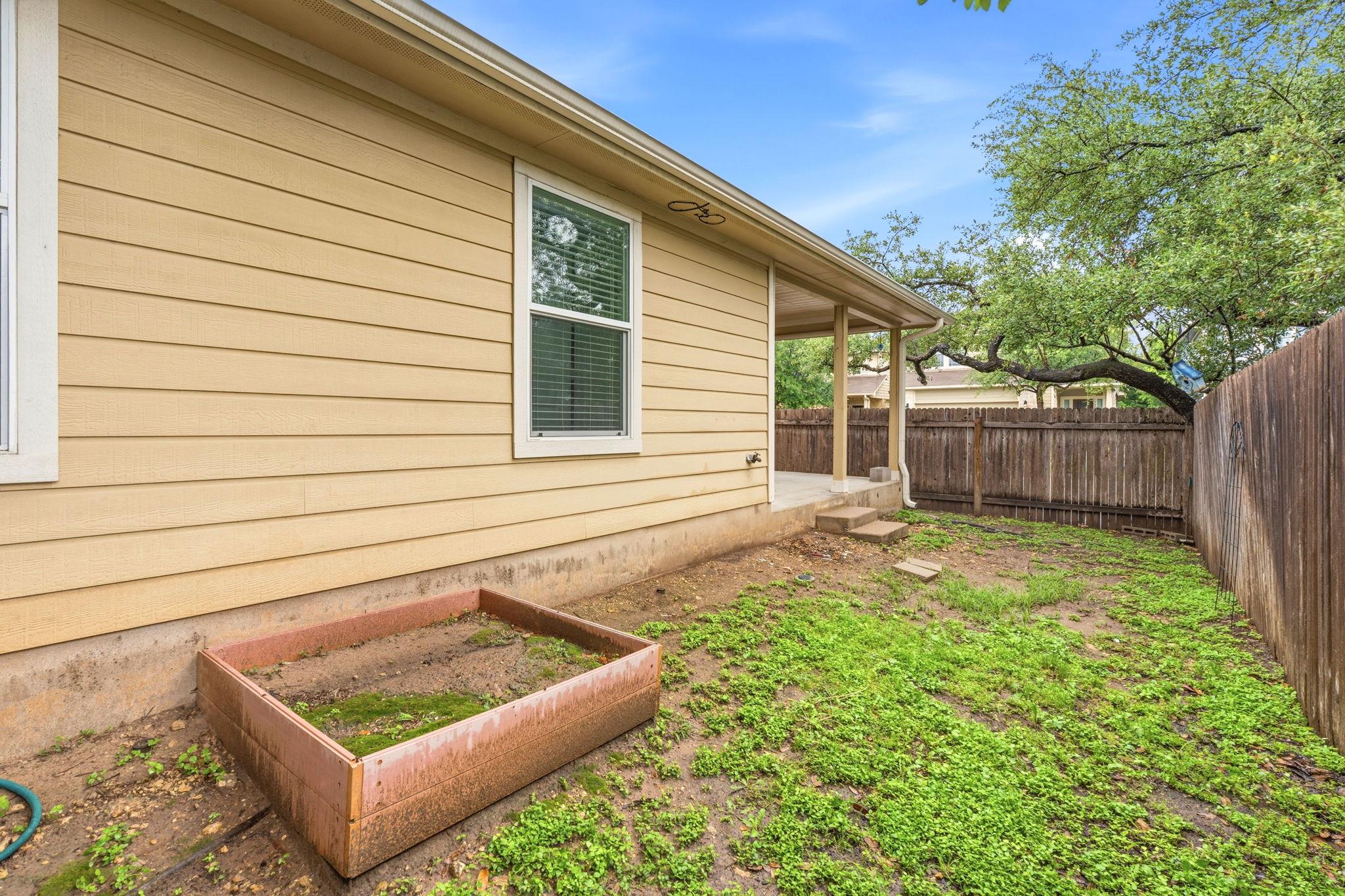 8541 Inca Dove Dr, Austin, TX 78729