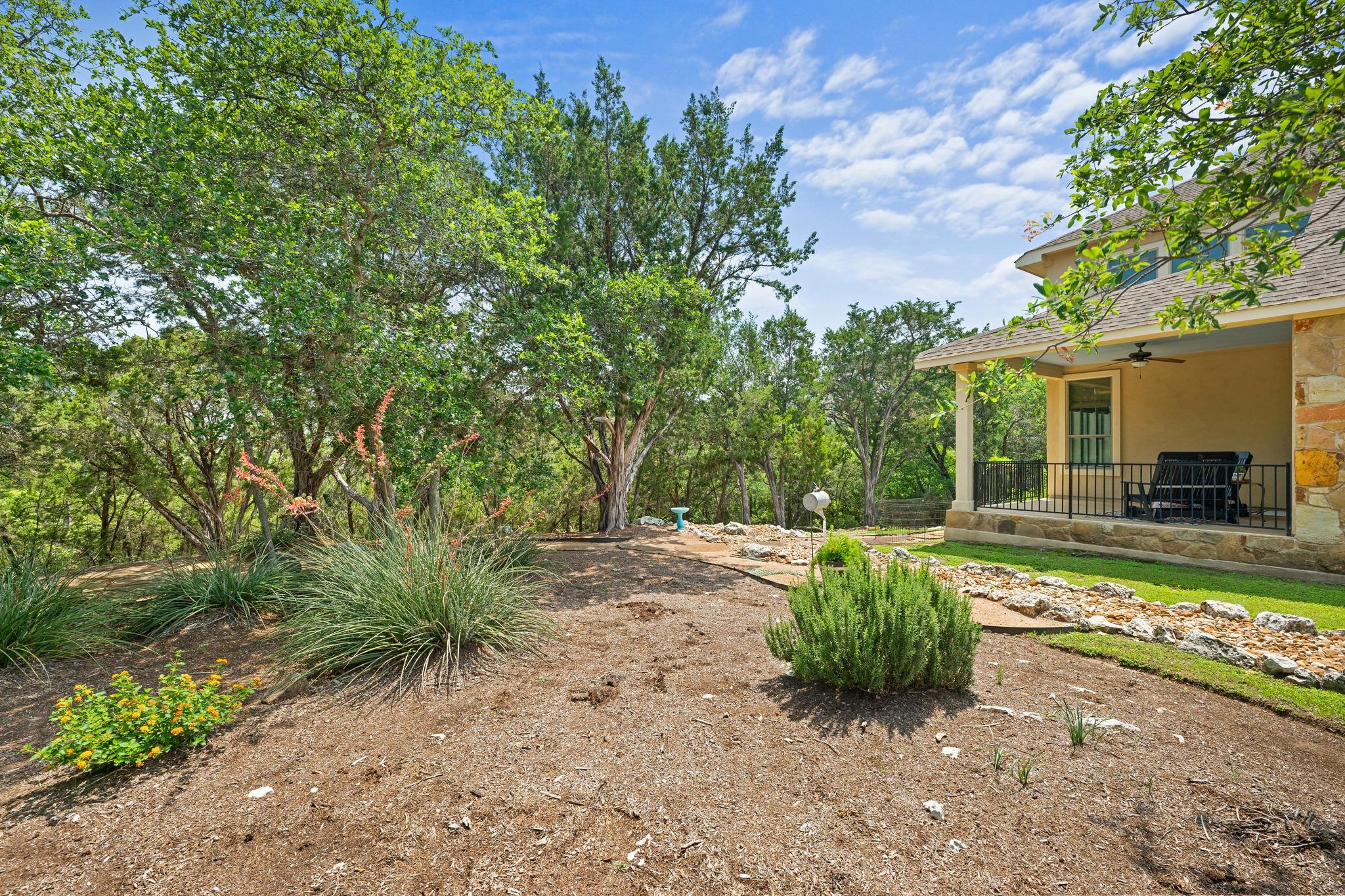 219 GREAT CANNON Ln, Austin, TX 78738