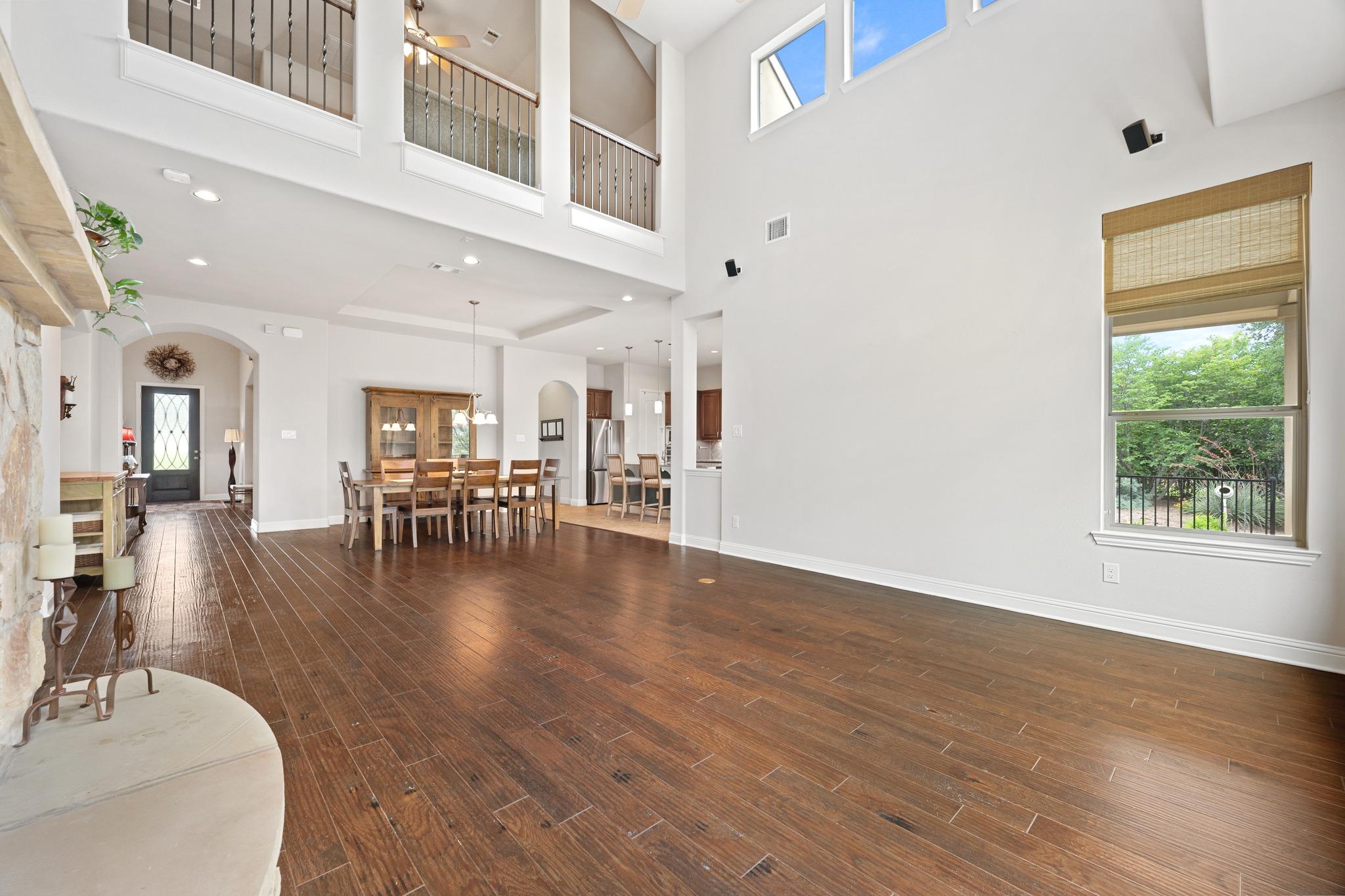 219 GREAT CANNON Ln, Austin, TX 78738