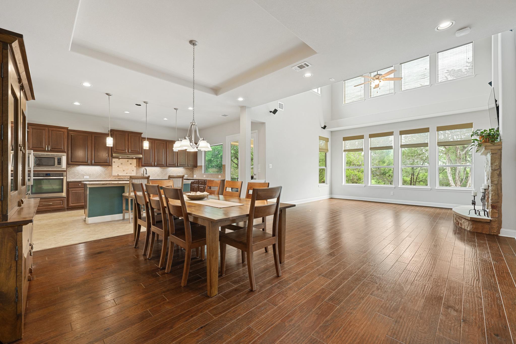 219 GREAT CANNON Ln, Austin, TX 78738