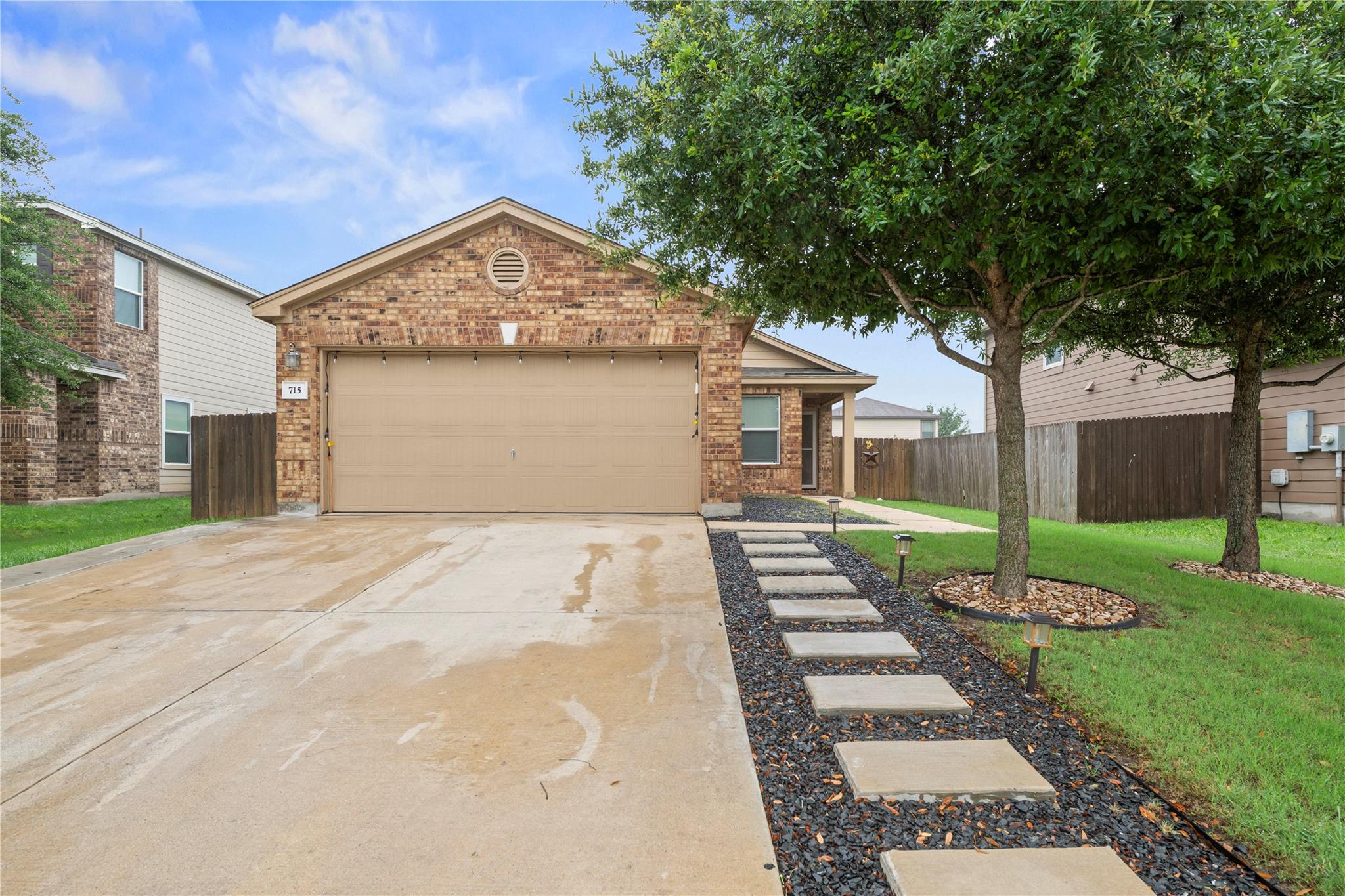 715 Estes Park, Taylor, TX 76574