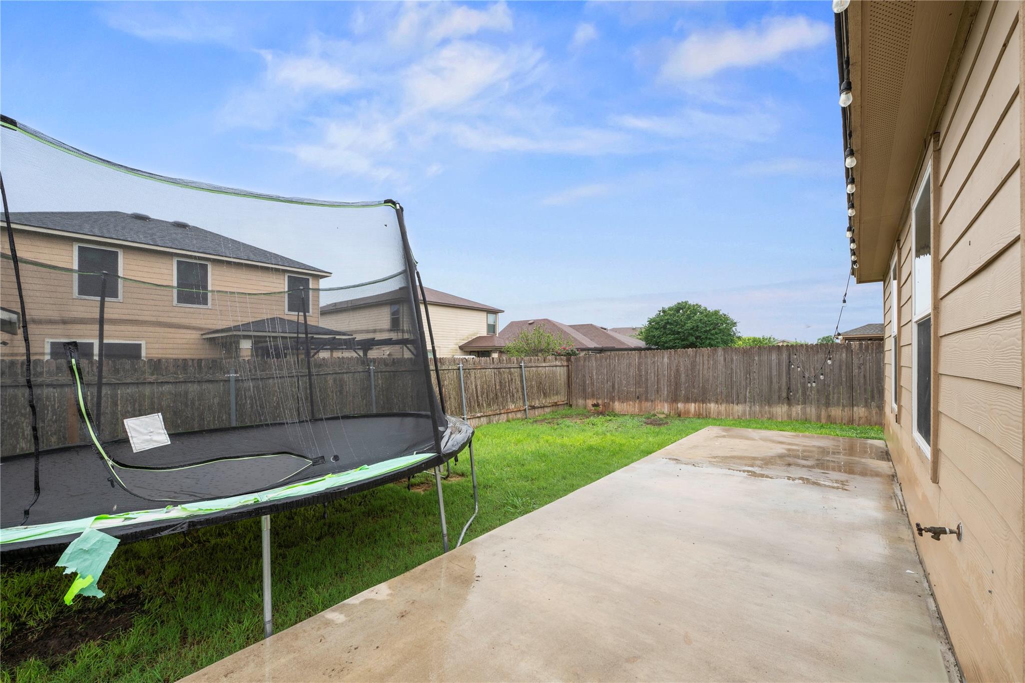 715 Estes Park, Taylor, TX 76574