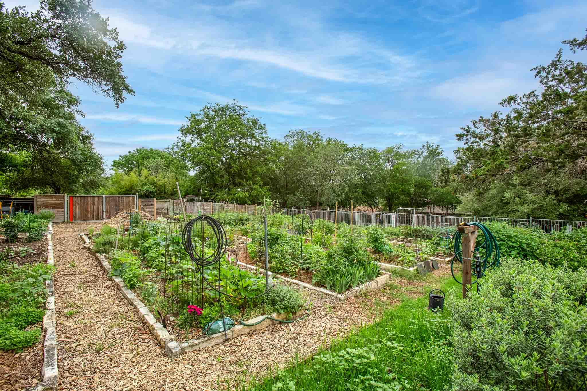 2804 Treble Ln # 931, Austin, TX 78704