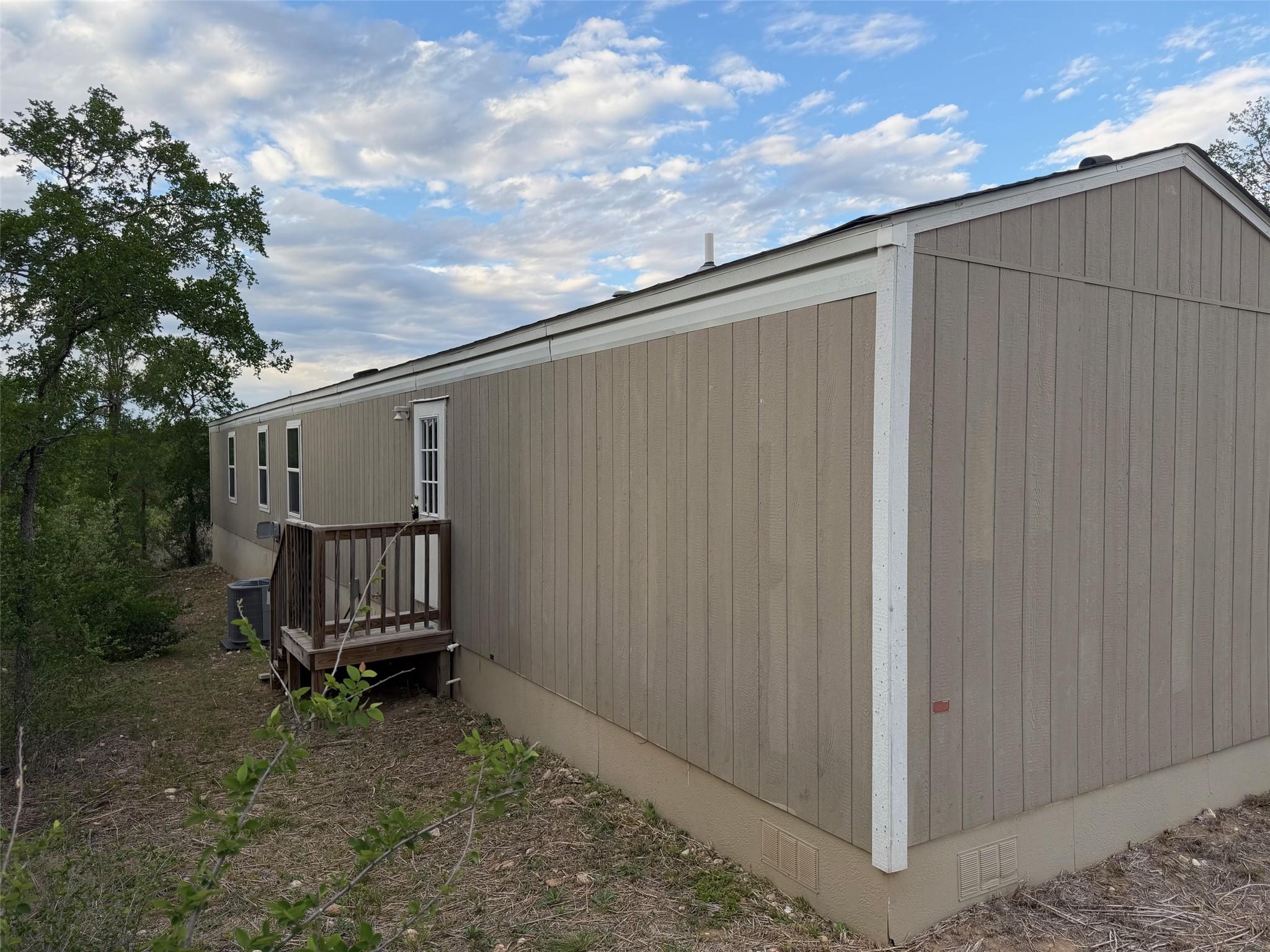 309 Oak Arbor Trl, Del Valle, TX 78617