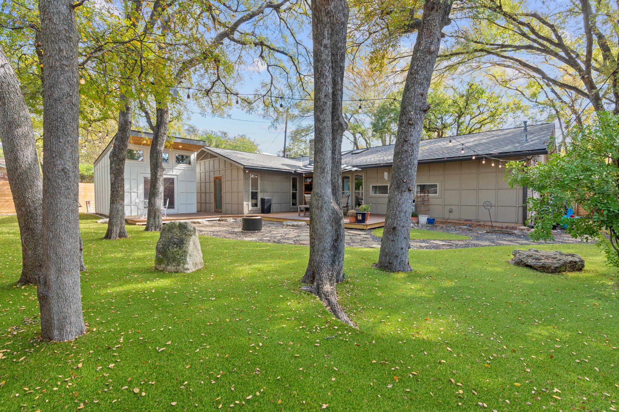 12904 Trailwood Rd, Austin, TX 78727