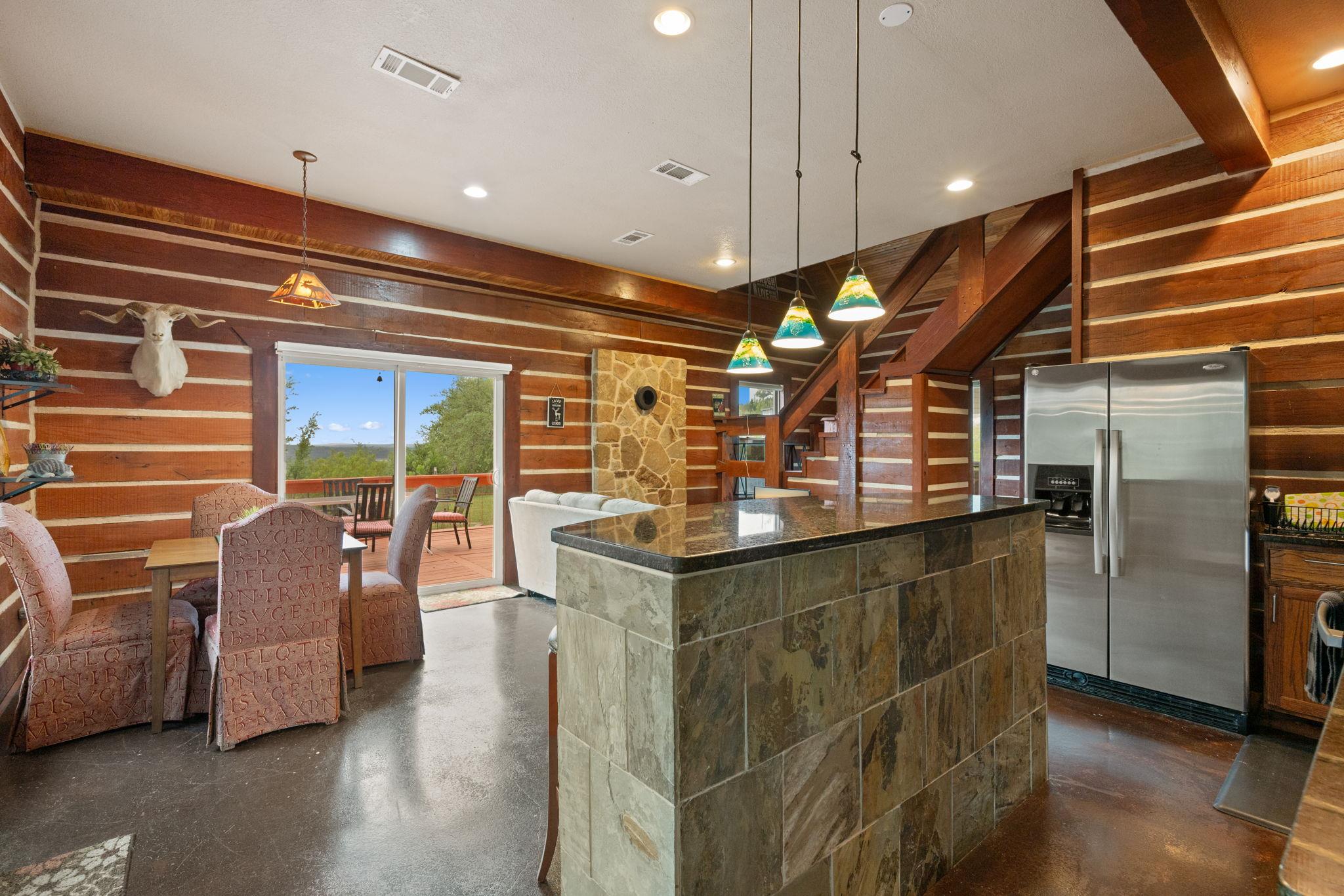 28537 Paradise Manor Dr, Marble Falls, TX 78654