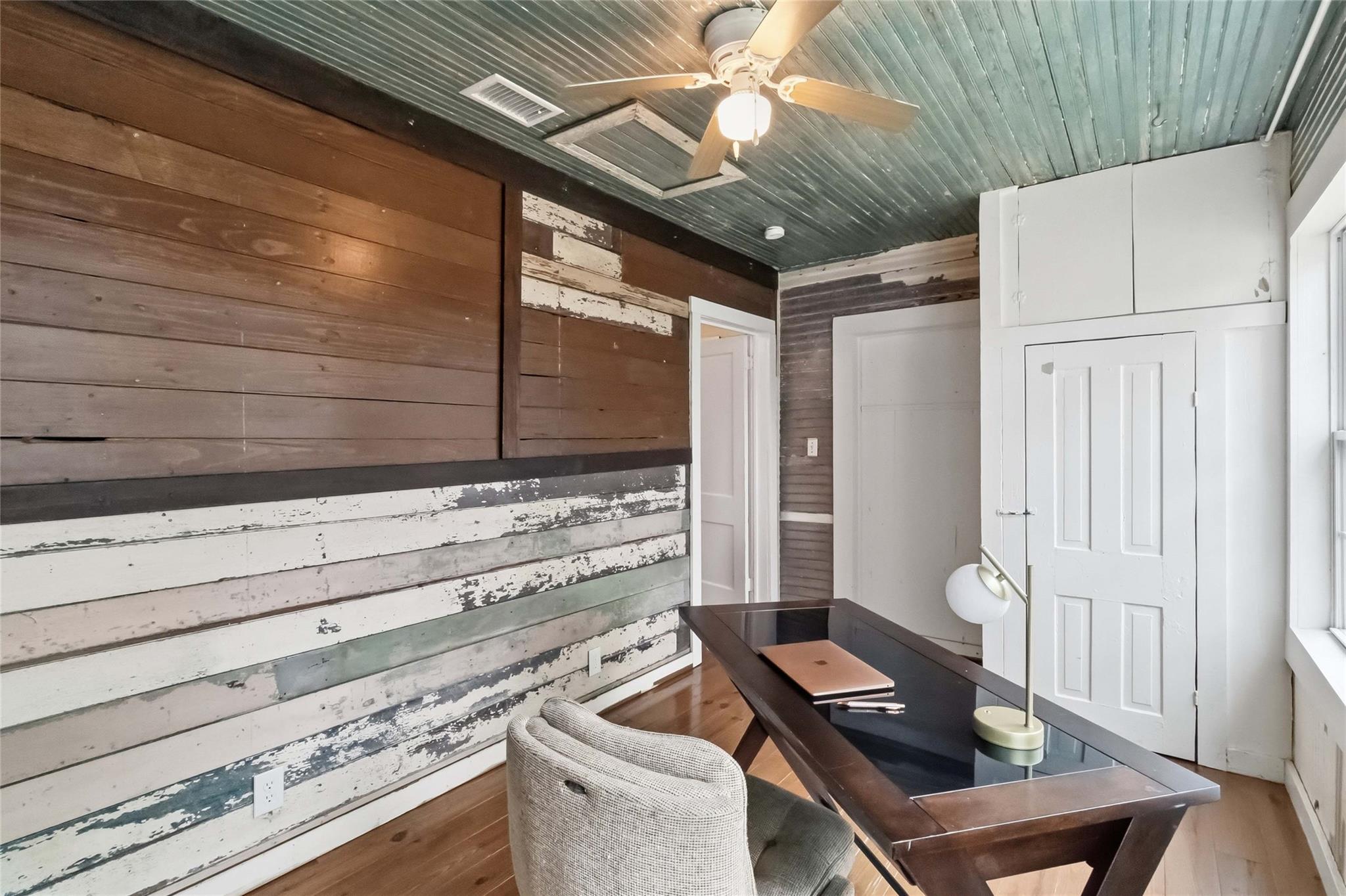 1201 Farm St, Bastrop, TX 78602