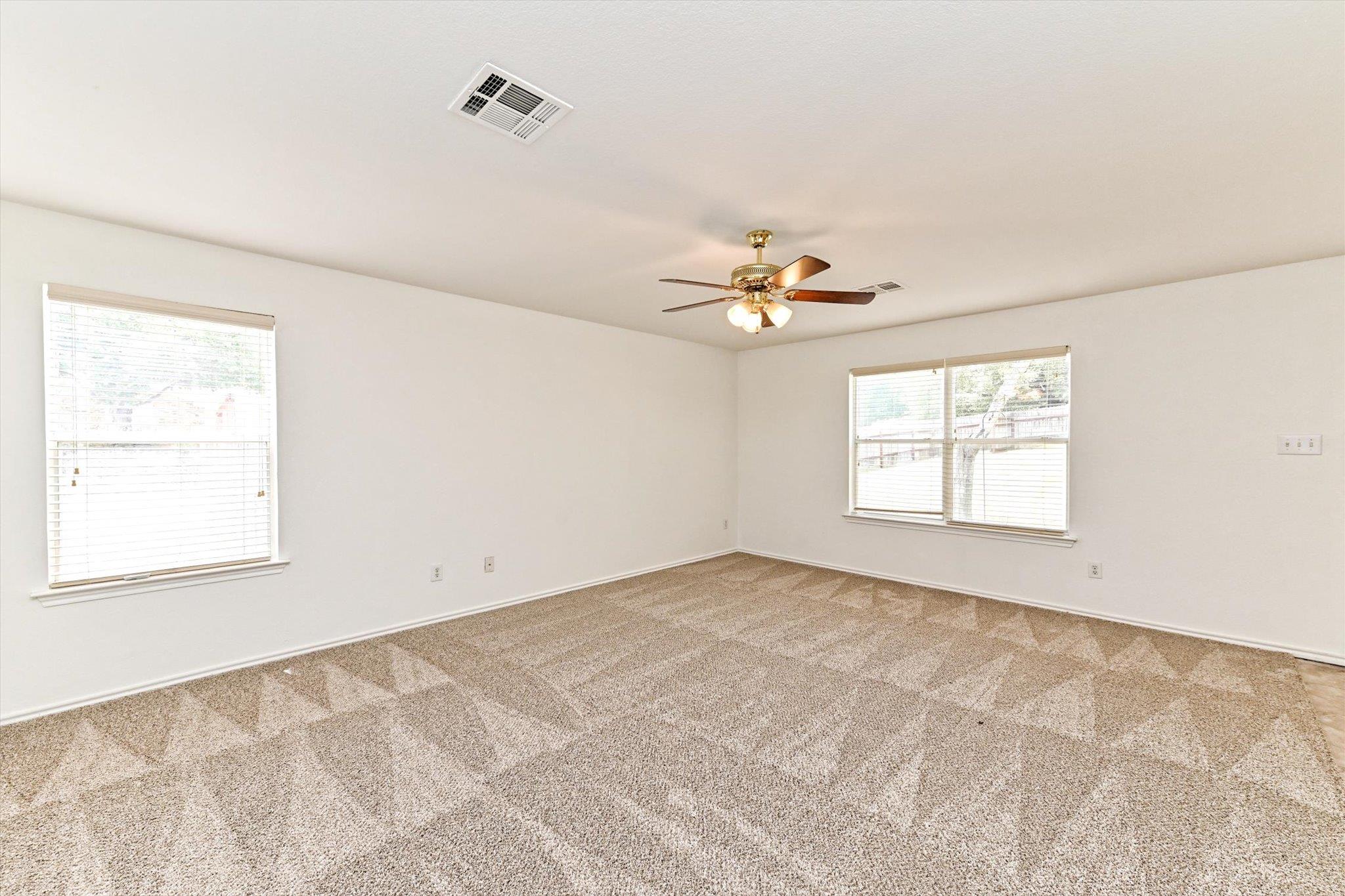 113 Sawgrass Cir, Kyle, TX 78640