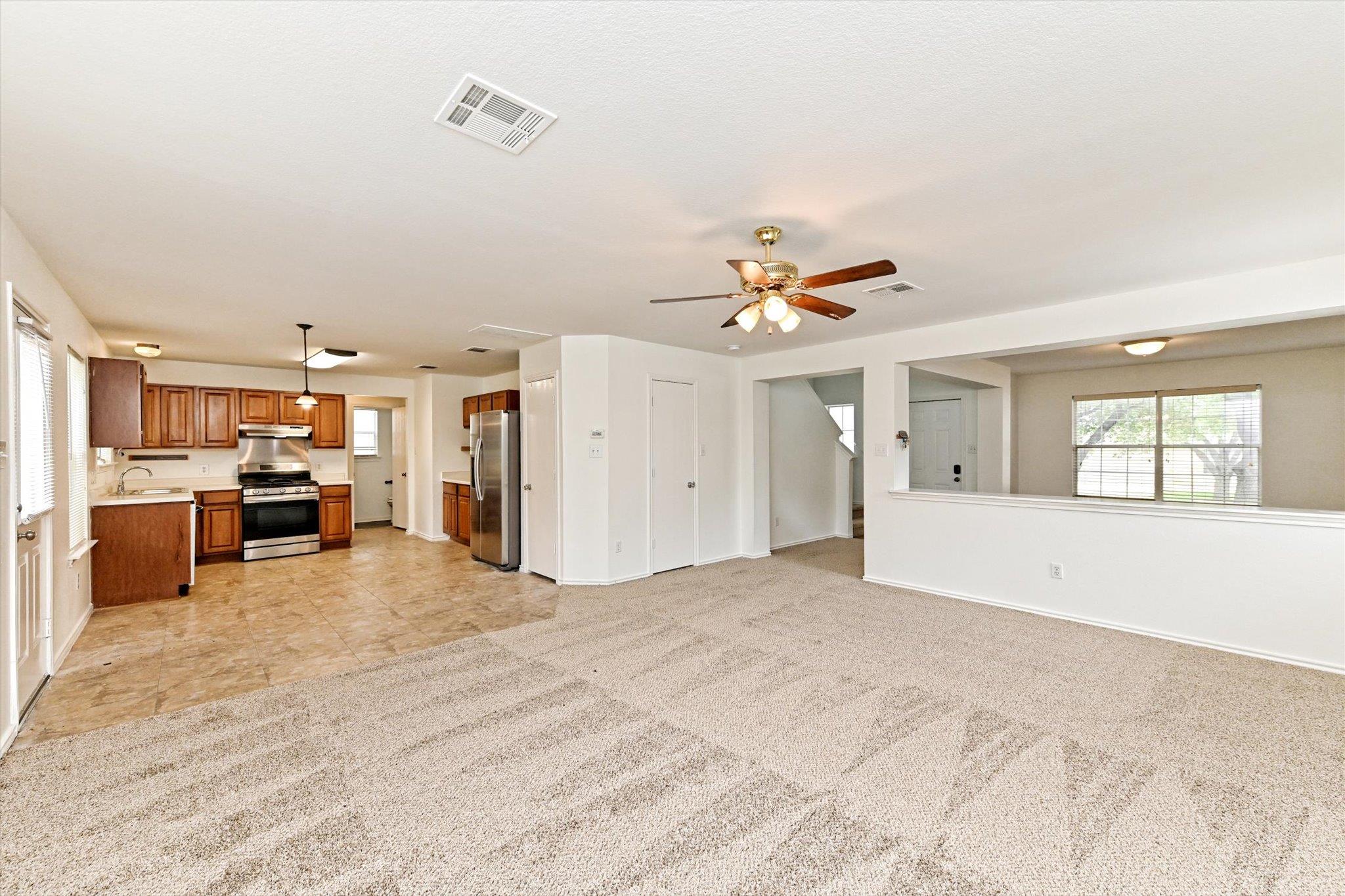 113 Sawgrass Cir, Kyle, TX 78640