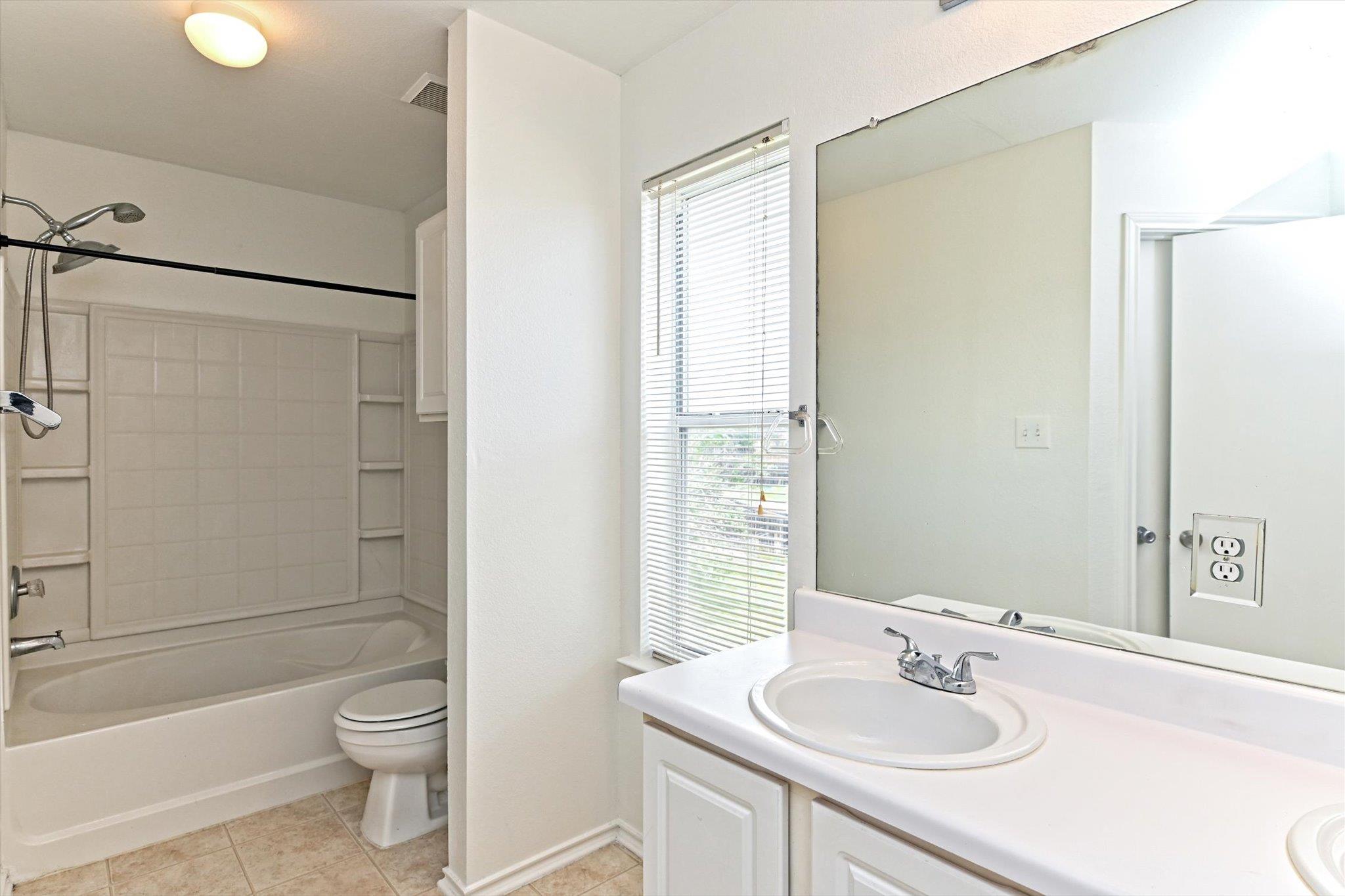 113 Sawgrass Cir, Kyle, TX 78640