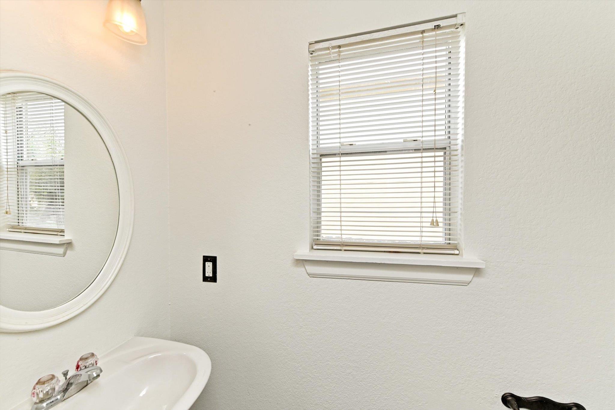 113 Sawgrass Cir, Kyle, TX 78640