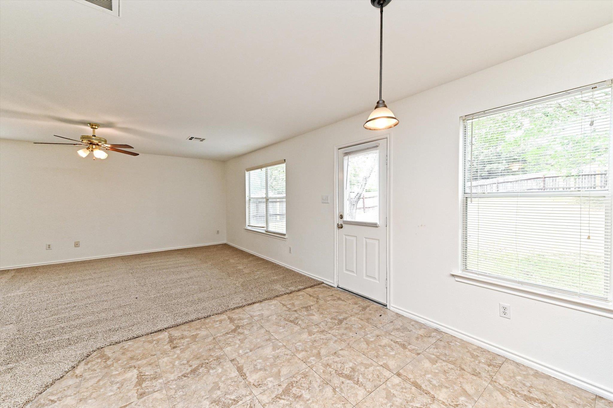 113 Sawgrass Cir, Kyle, TX 78640