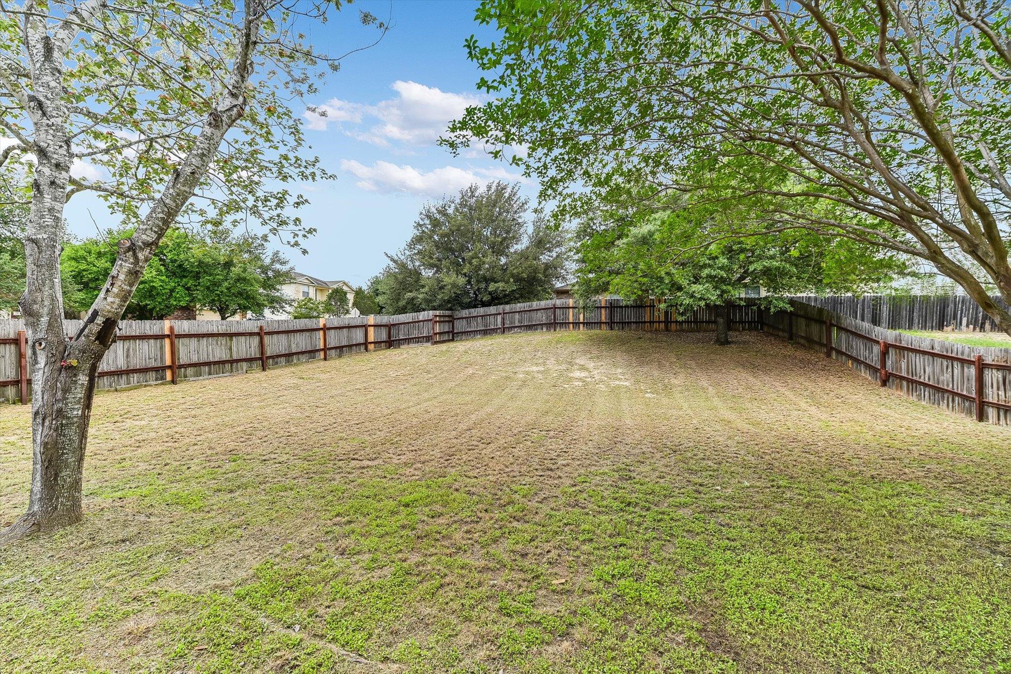113 Sawgrass Cir, Kyle, TX 78640