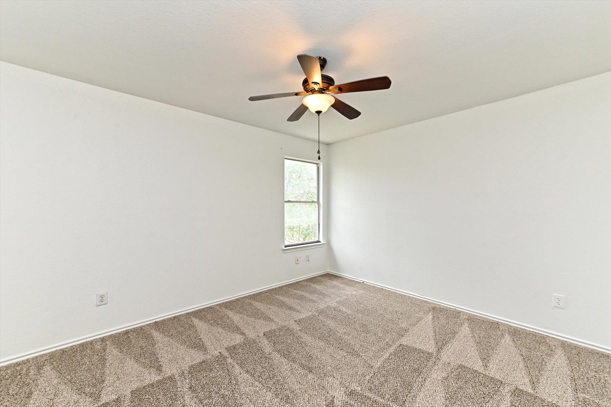 113 Sawgrass Cir, Kyle, TX 78640