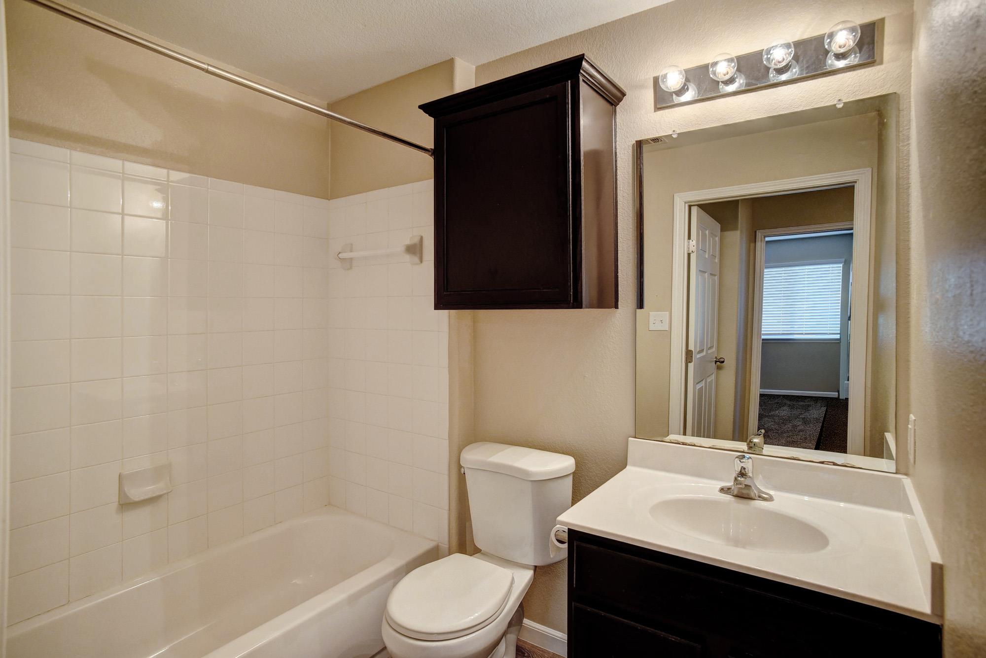 319 Wild Cat Dr, Bastrop, TX 78602