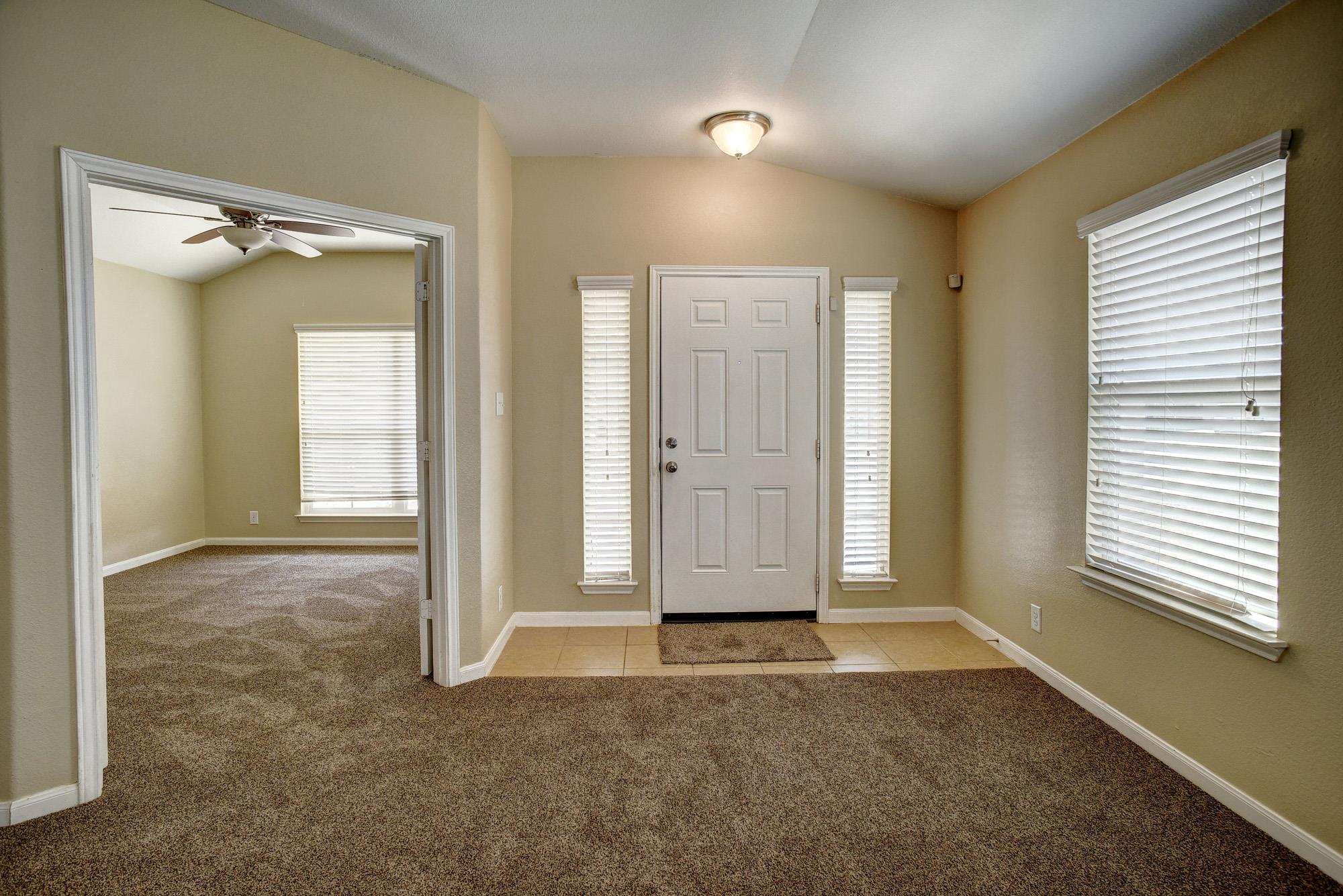 319 Wild Cat Dr, Bastrop, TX 78602