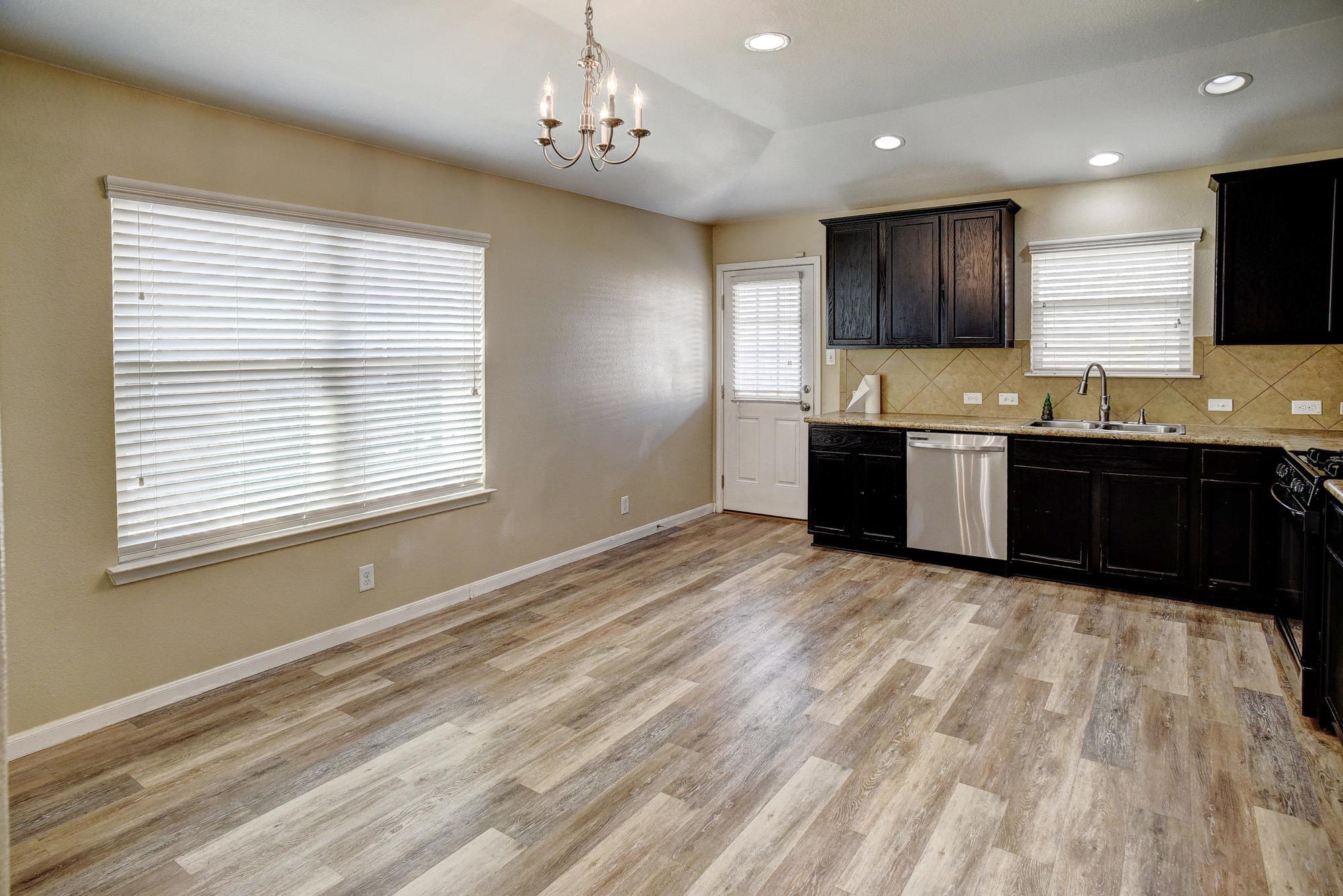 319 Wild Cat Dr, Bastrop, TX 78602
