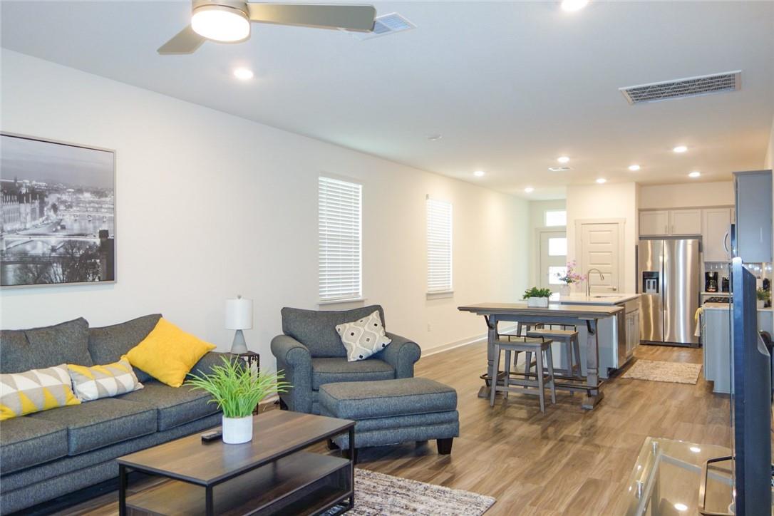 7506 Daves Landing Dr, Austin, TX 78724