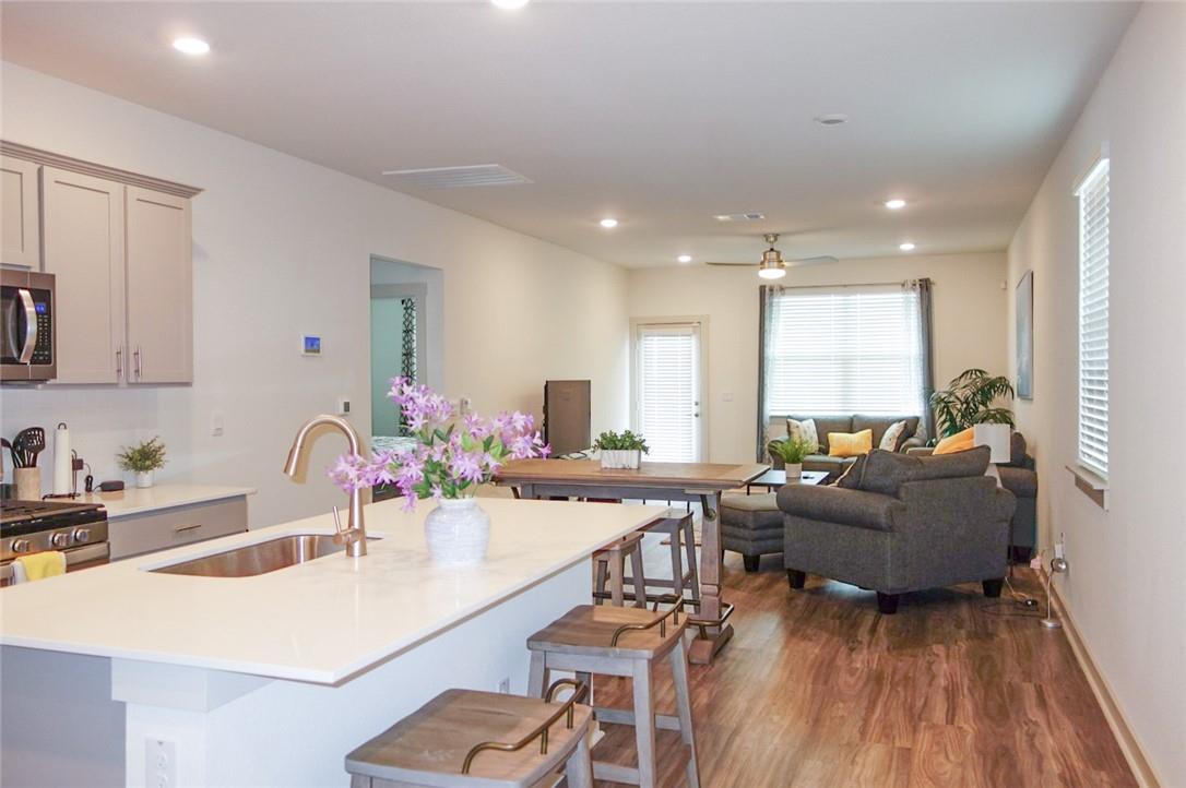 7506 Daves Landing Dr, Austin, TX 78724